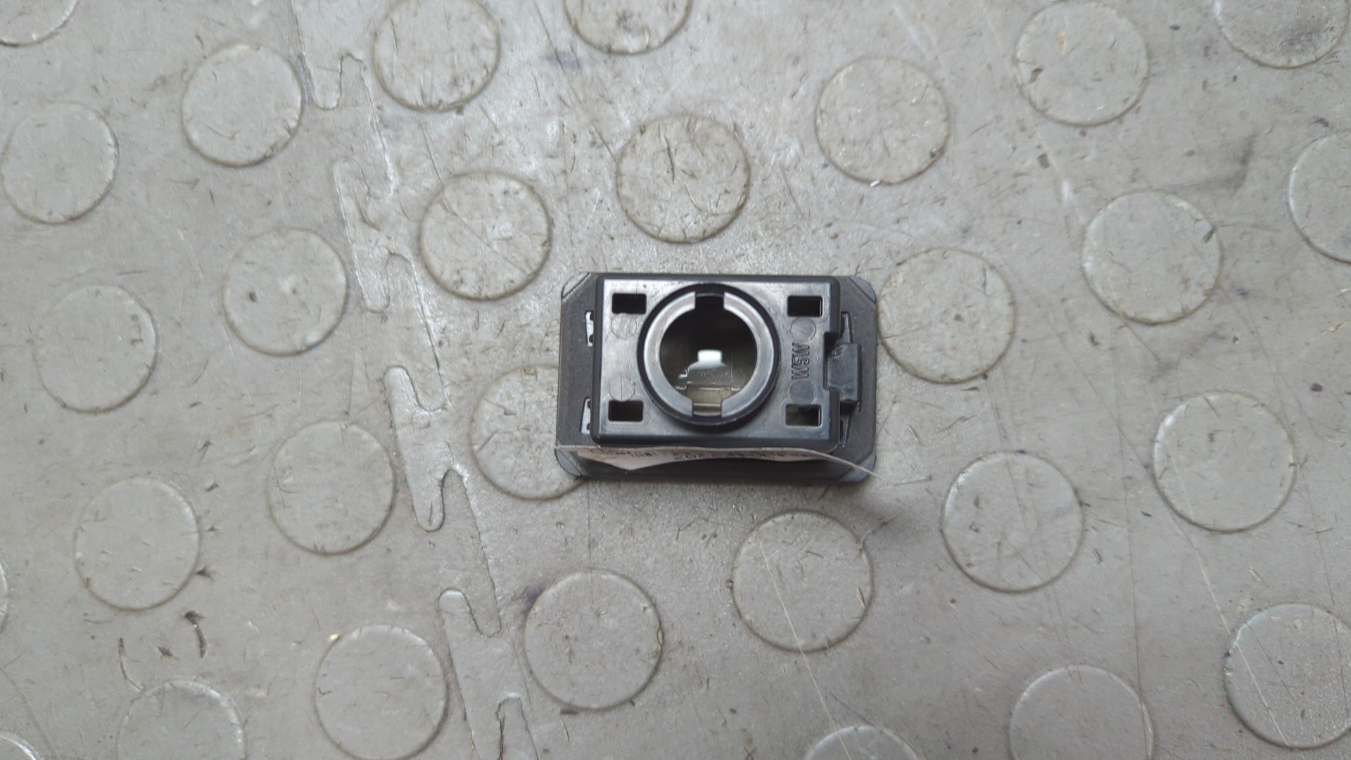 Фонарь подсветки номера