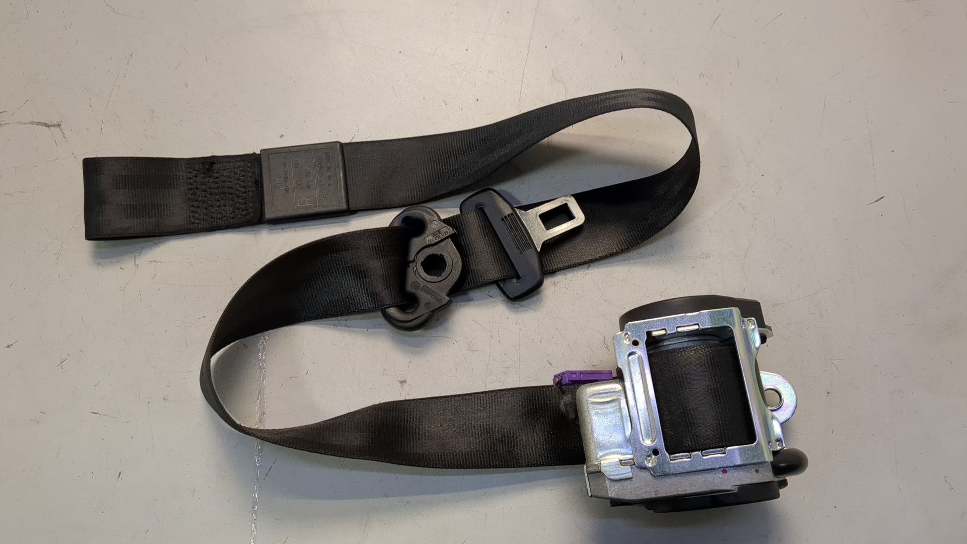 Ремень безопасности