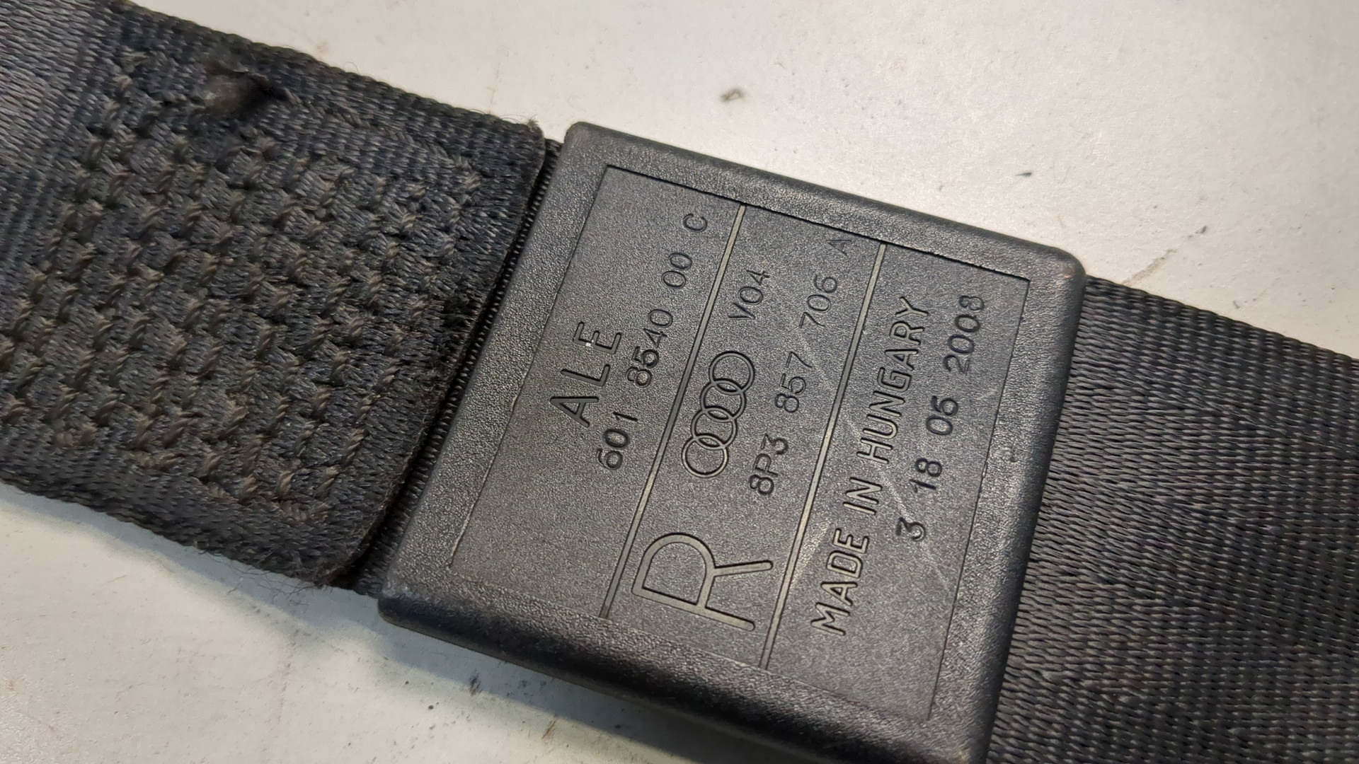 Ремень безопасности