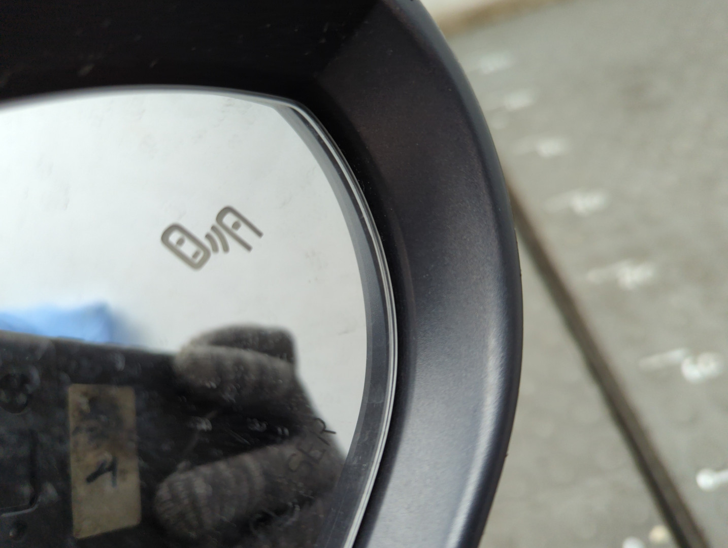 Зеркало правое электрическое