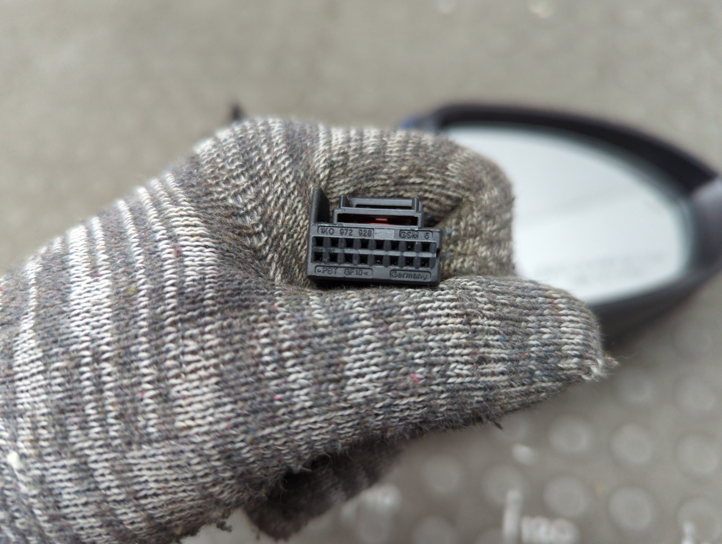 Зеркало правое электрическое