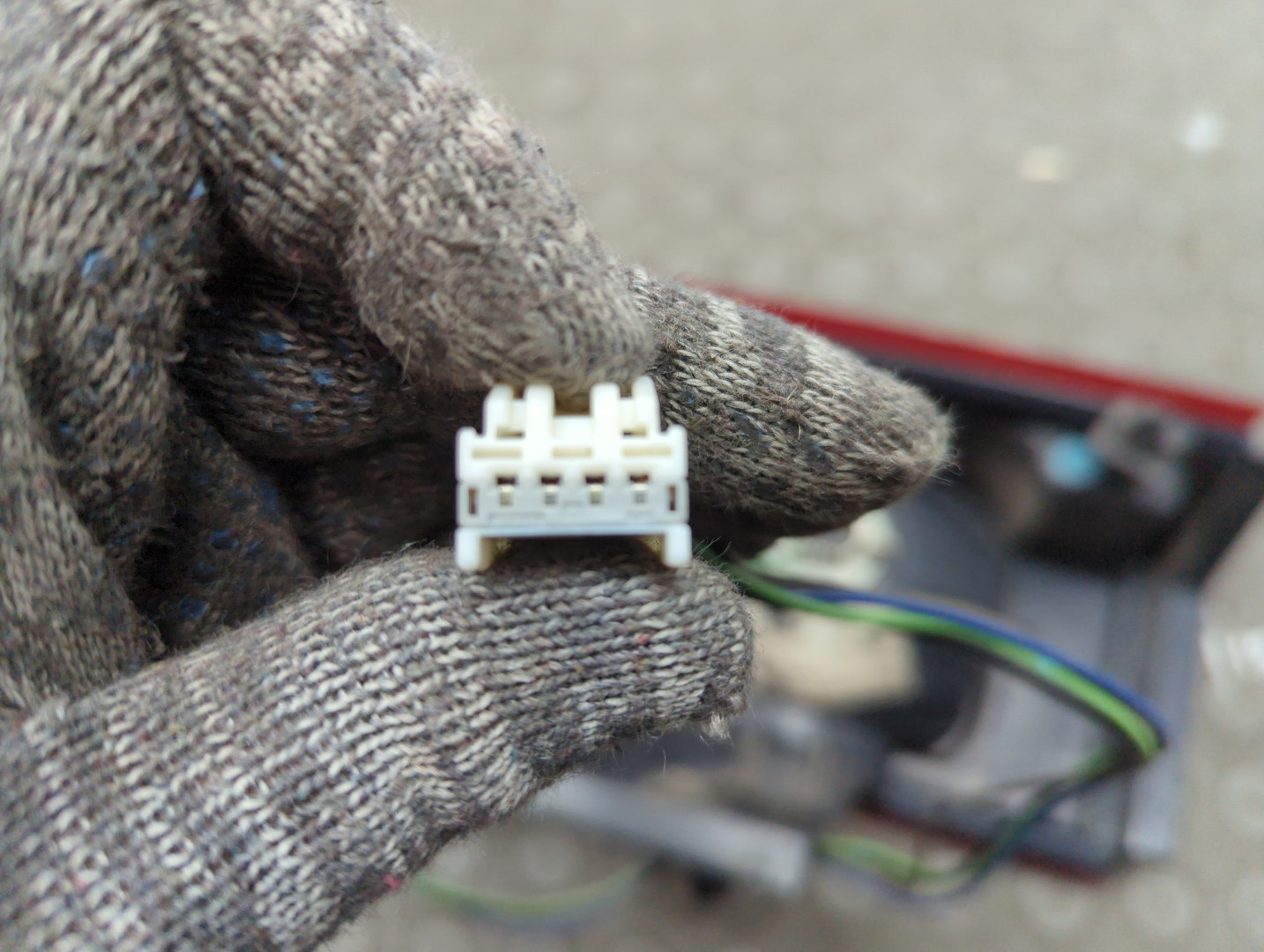 Фонарь задний левый