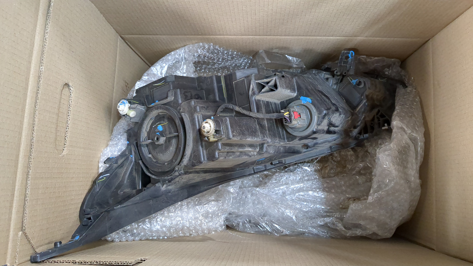 Фара правая