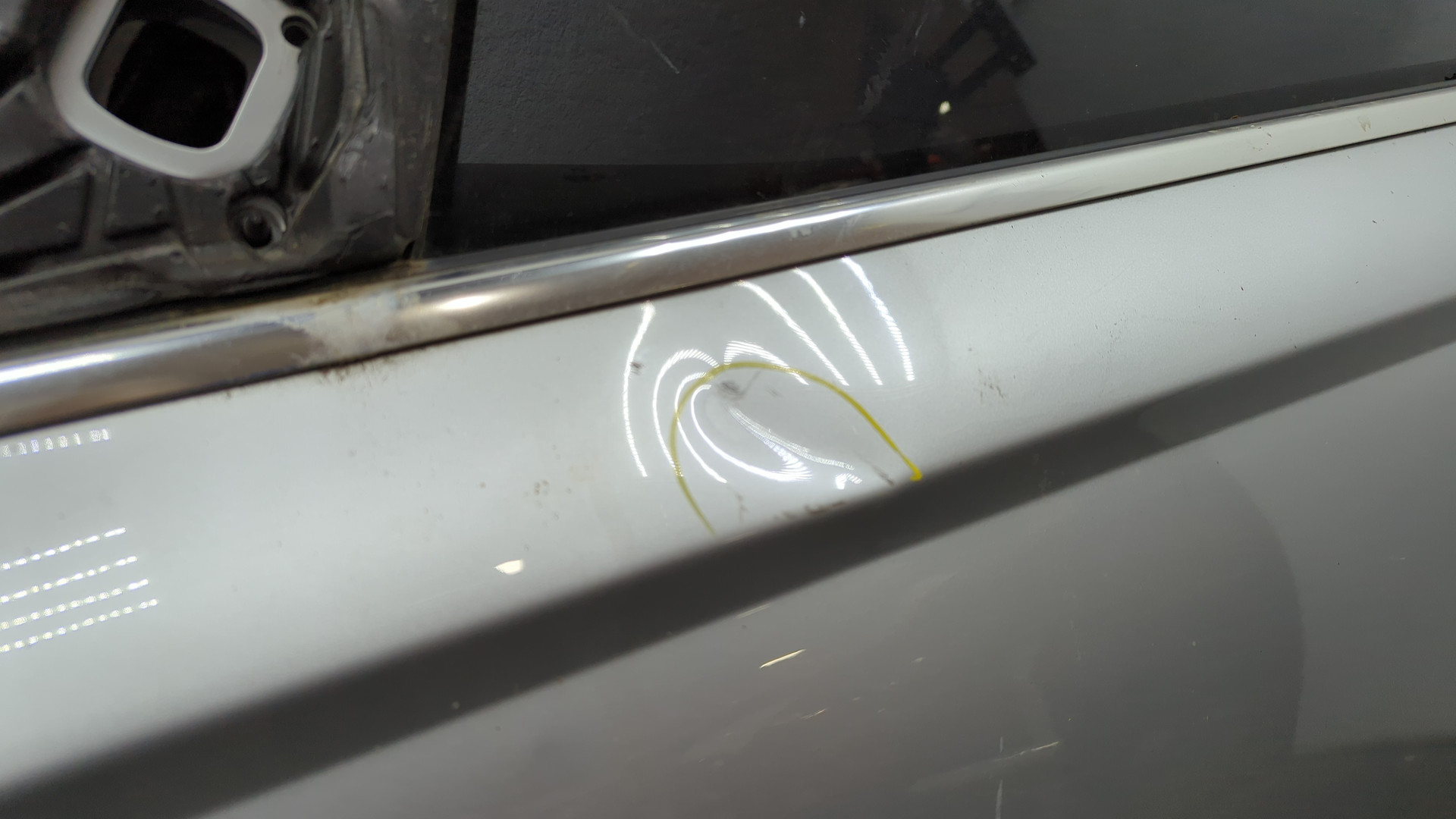 Дверь передняя левая