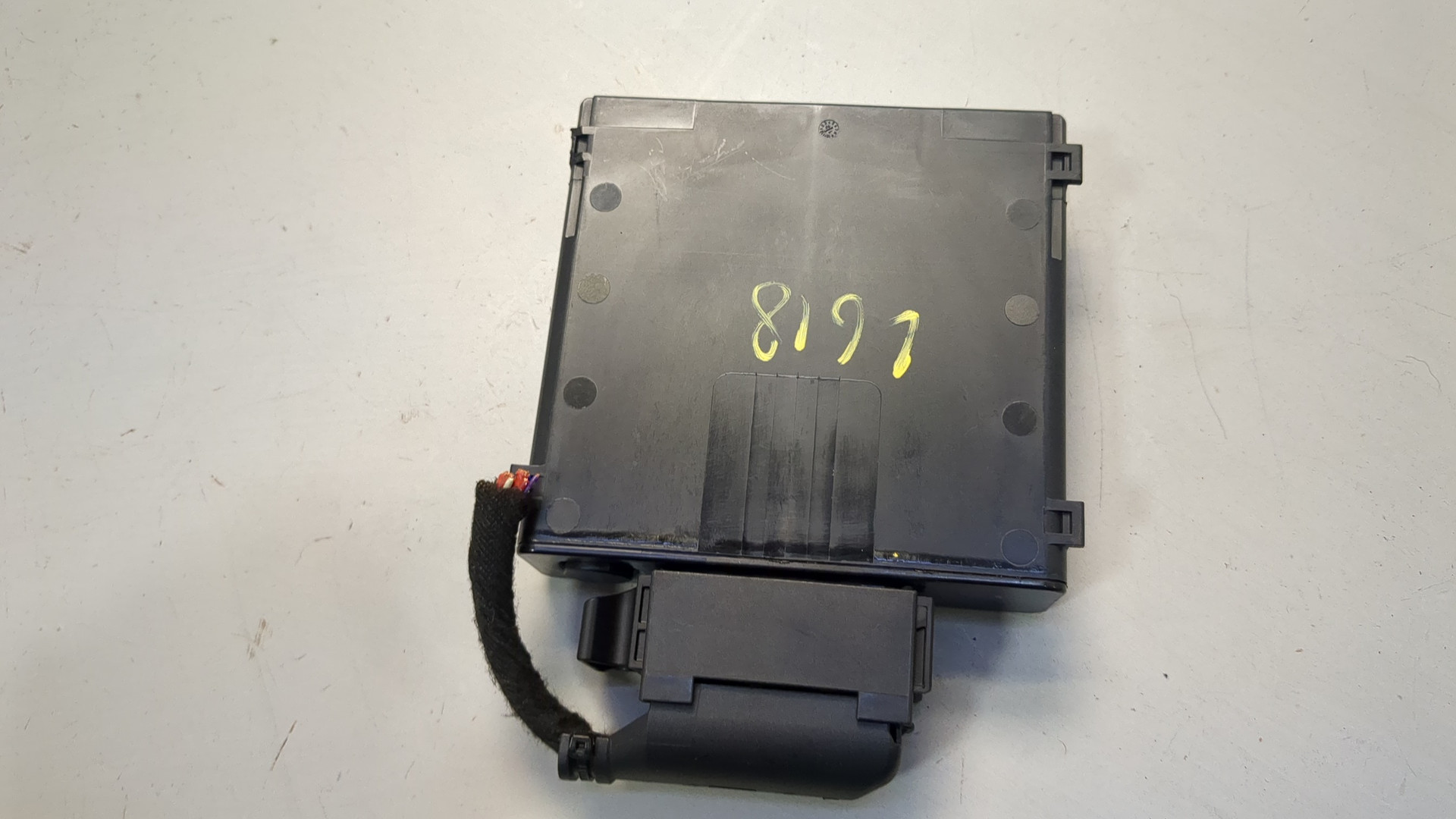 Преобразователь напряжения (адаптер)