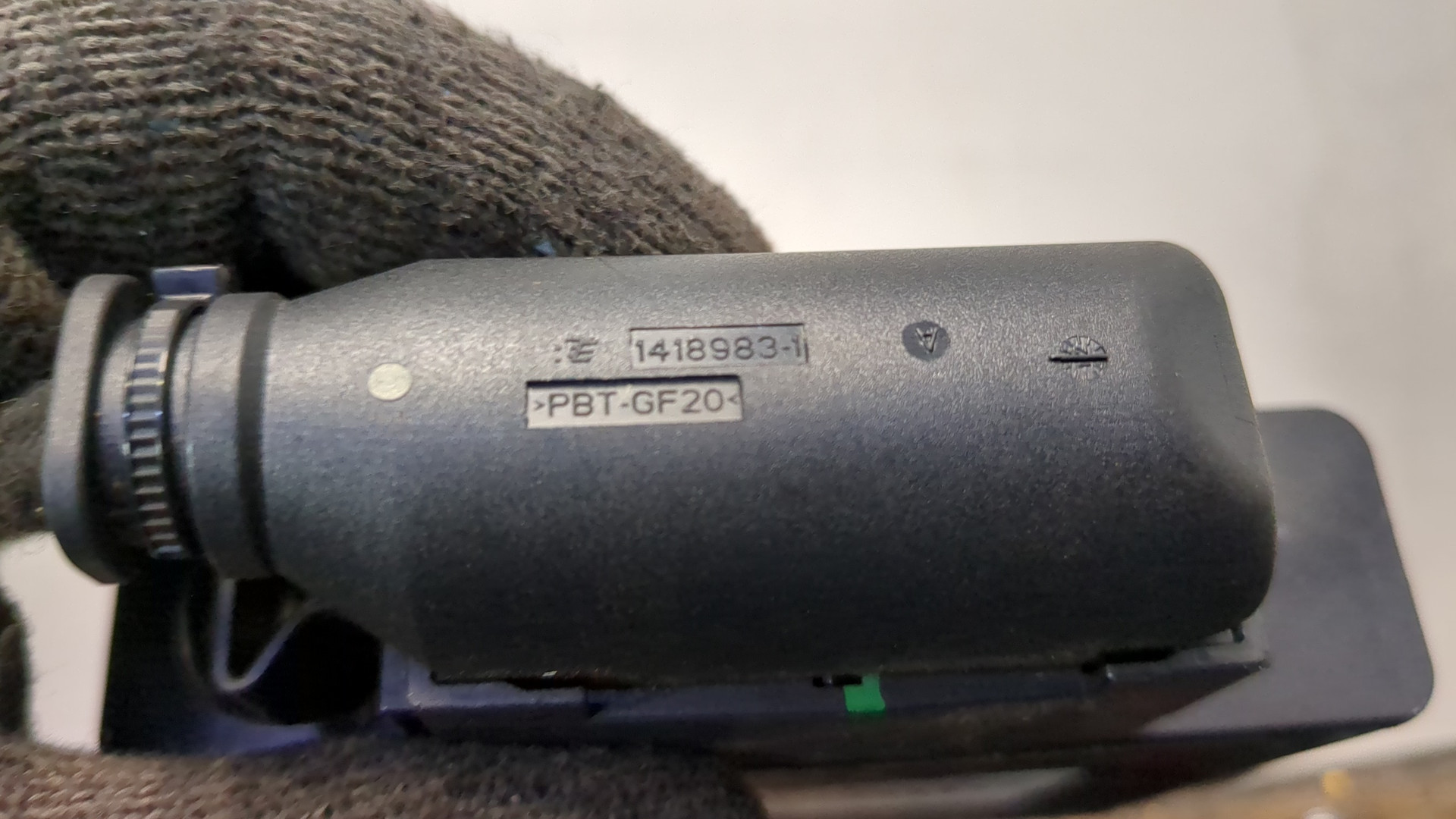 Преобразователь напряжения (адаптер)