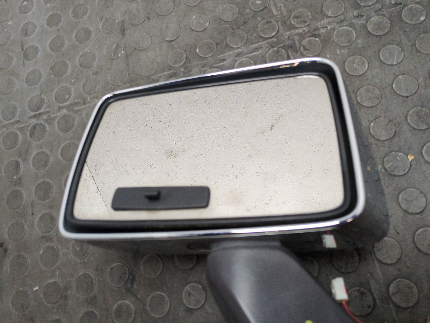 Зеркало левое электрическое