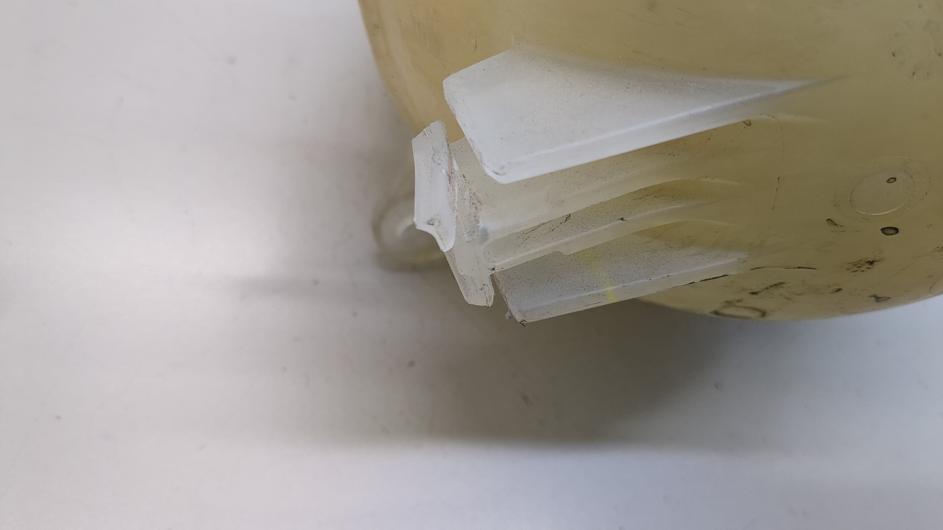 Бачок расширительный