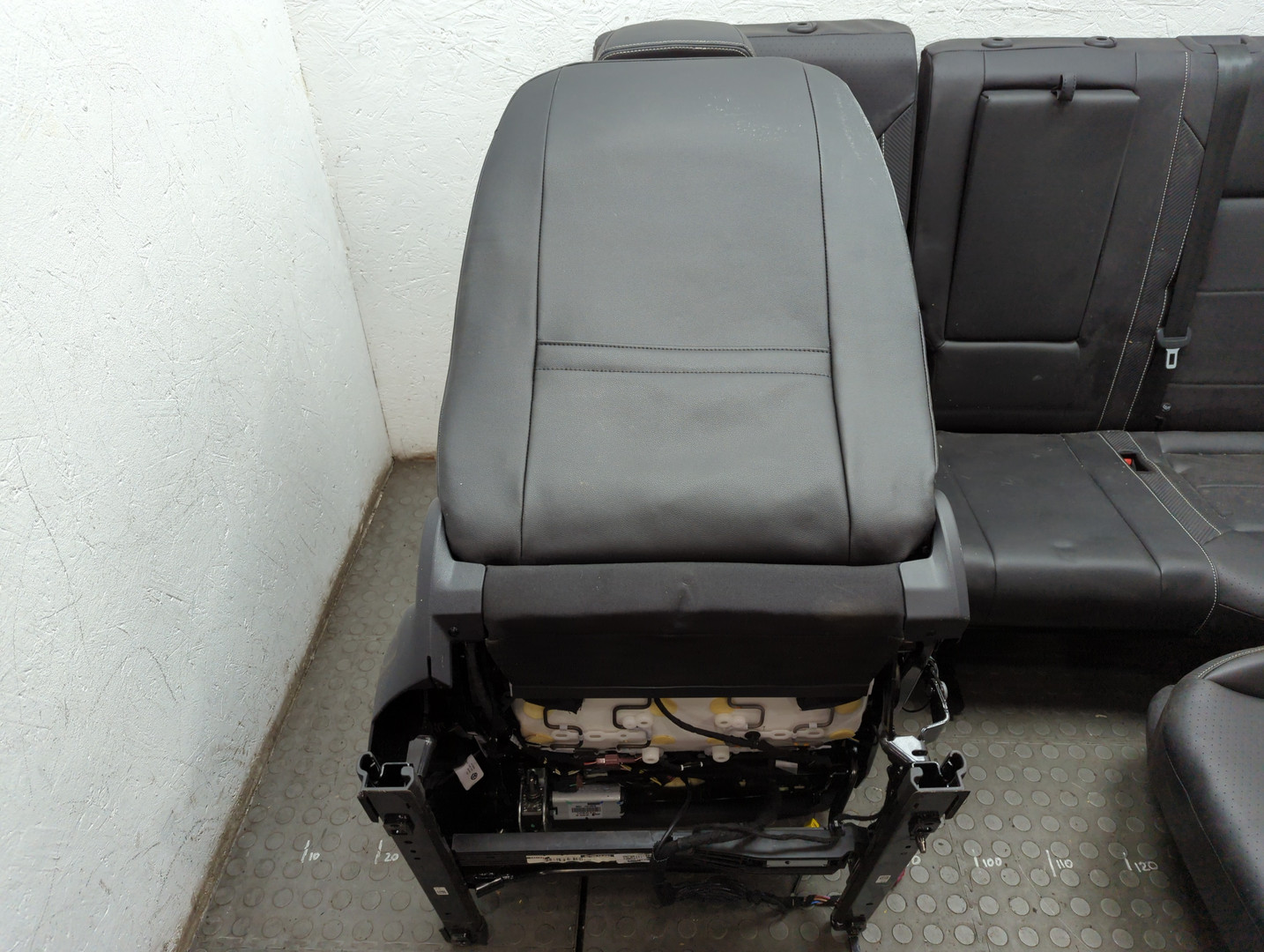 Сиденья комплект