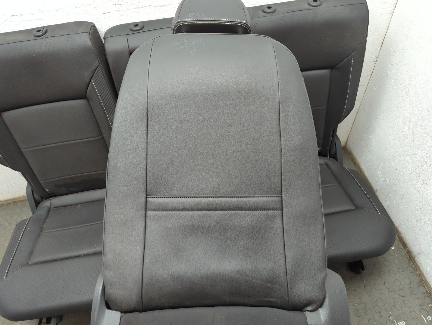 Сиденья комплект