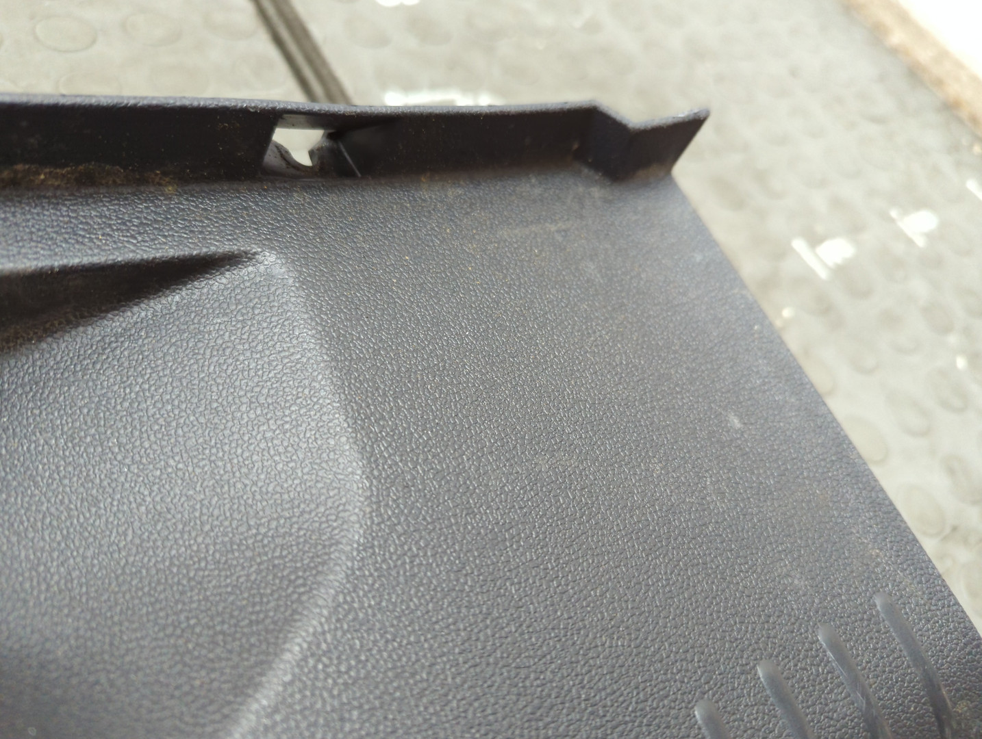 Обшивка багажника