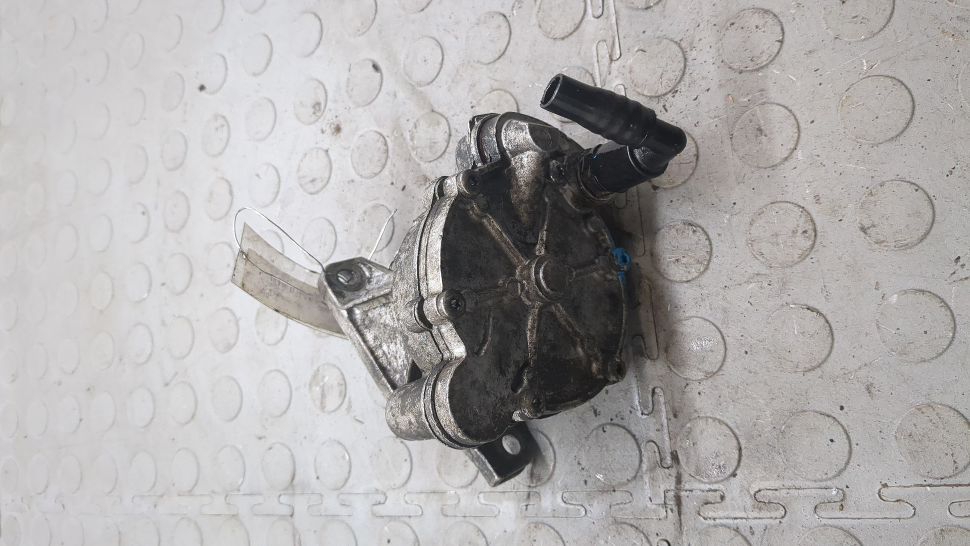 Насос вакуумный