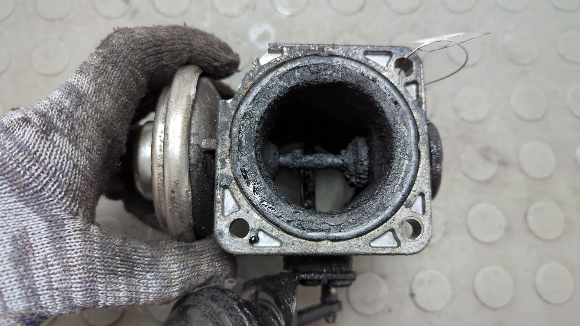 Заслонка дроссельная электрическая