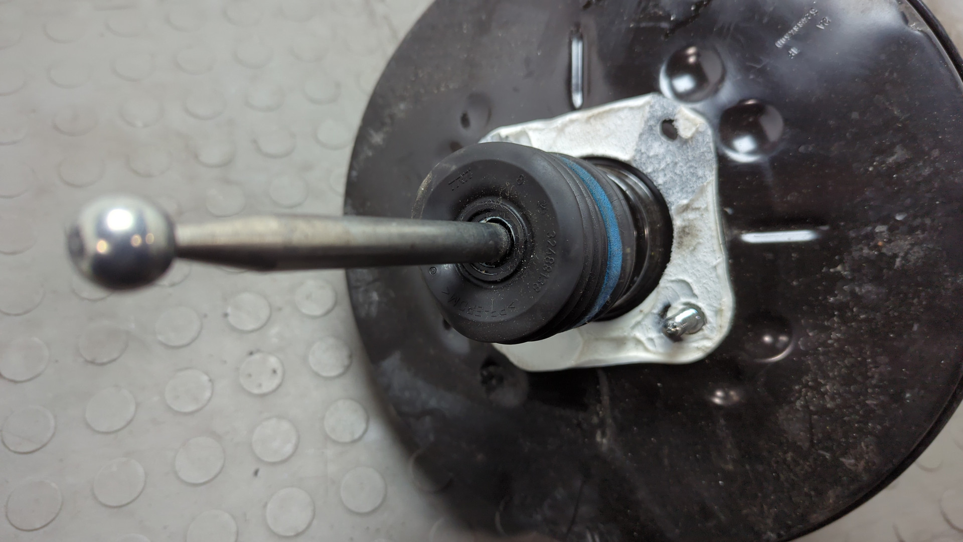 Цилиндр тормозной главный