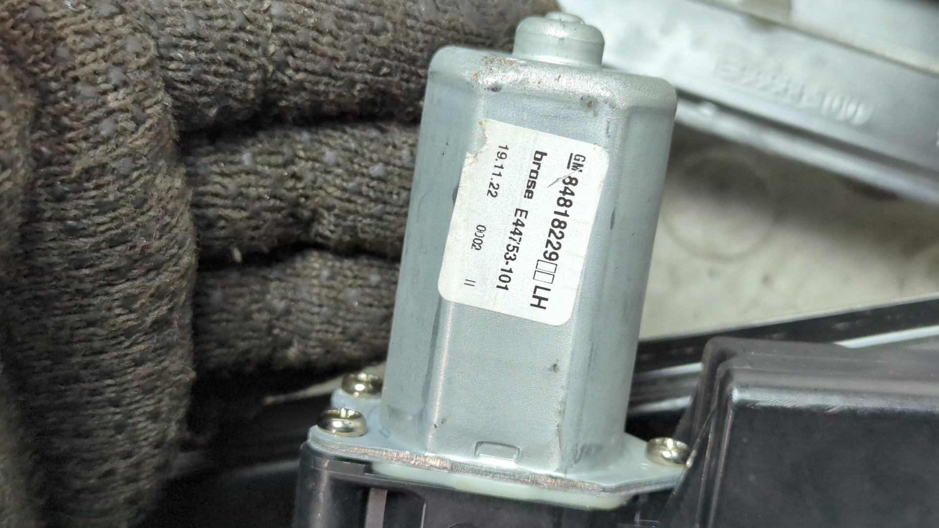 Стеклоподъемник электр. передний левый