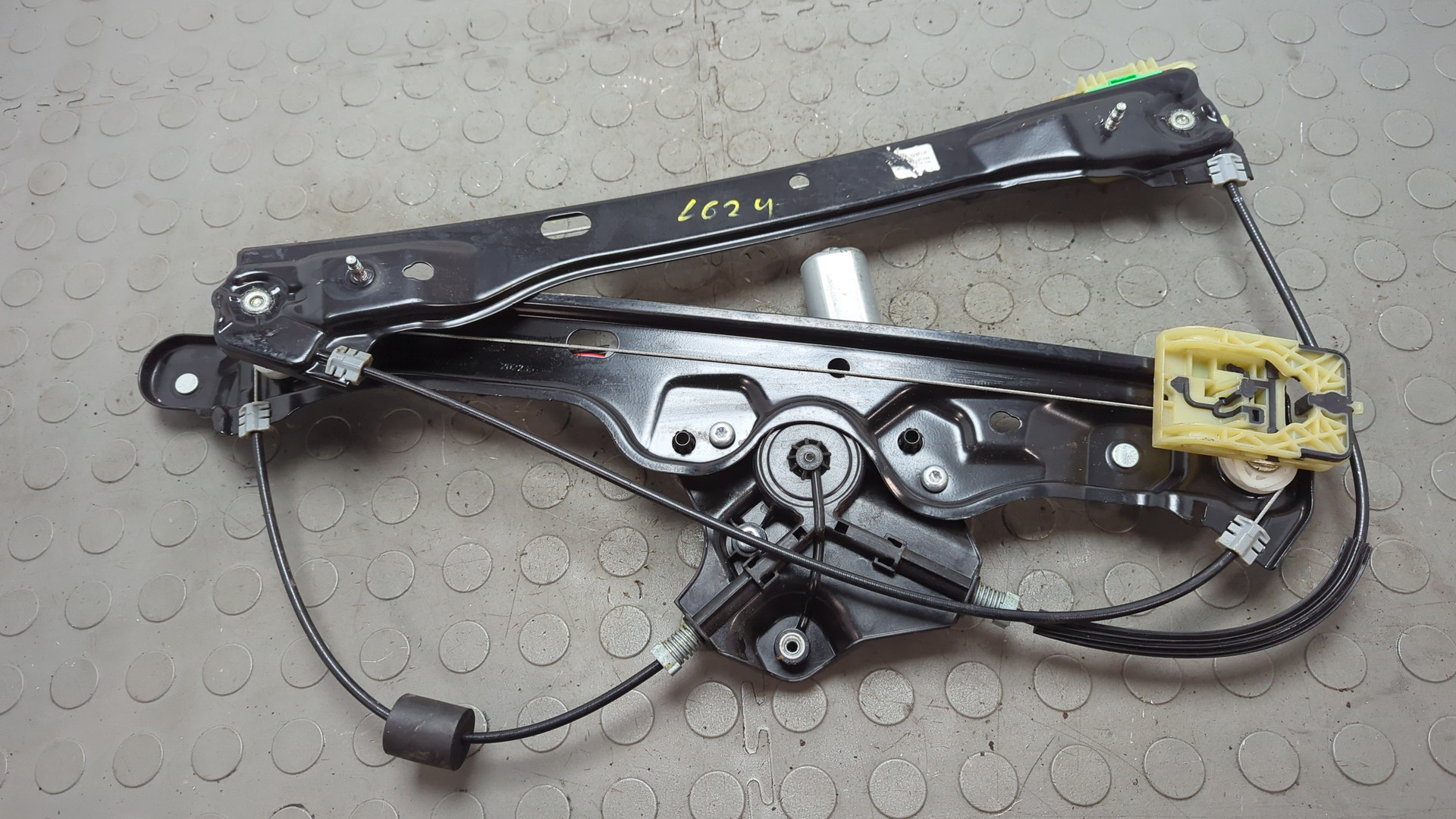 Стеклоподъемник электр. передний левый