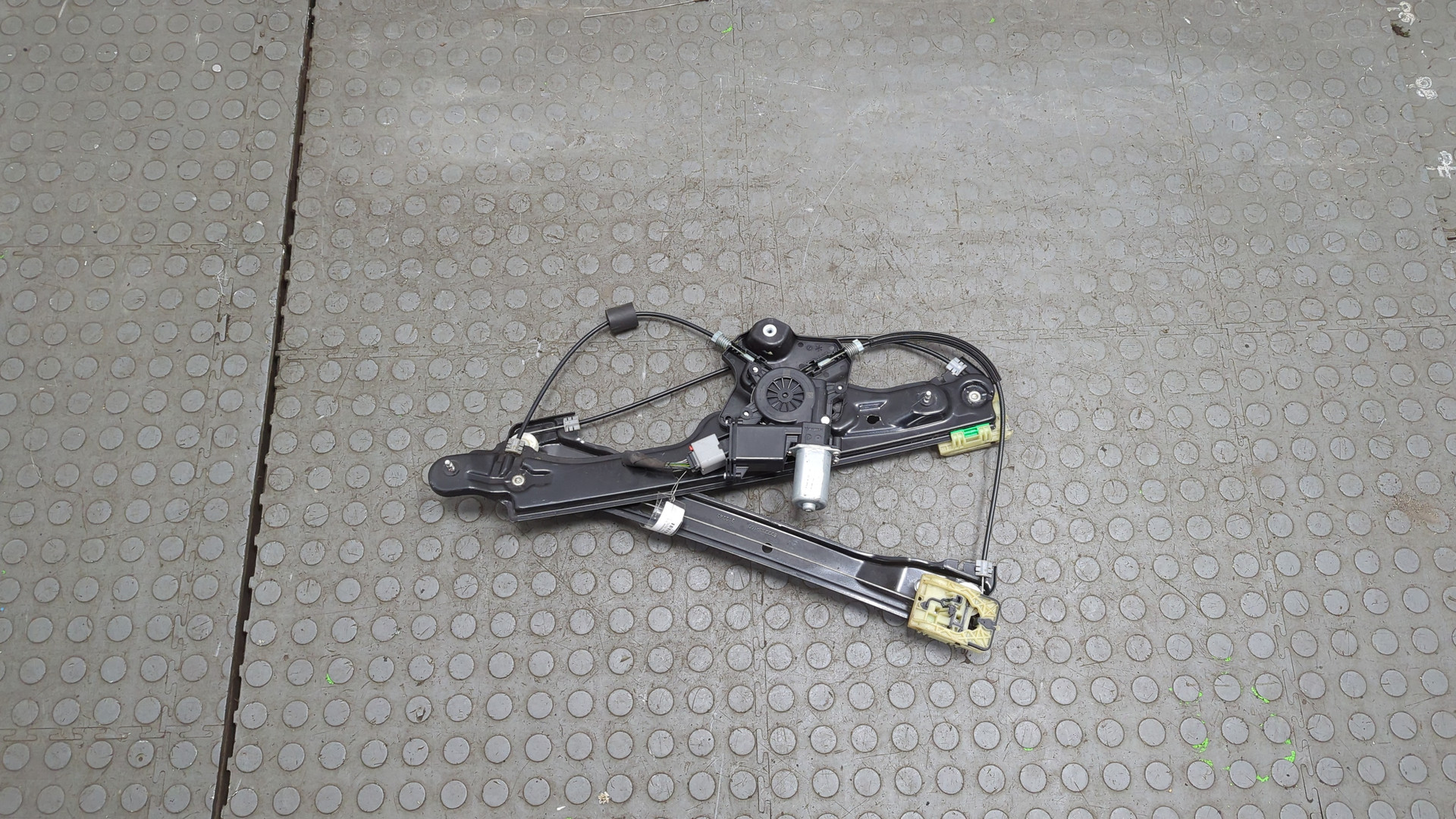 Стеклоподъемник электр. передний левый