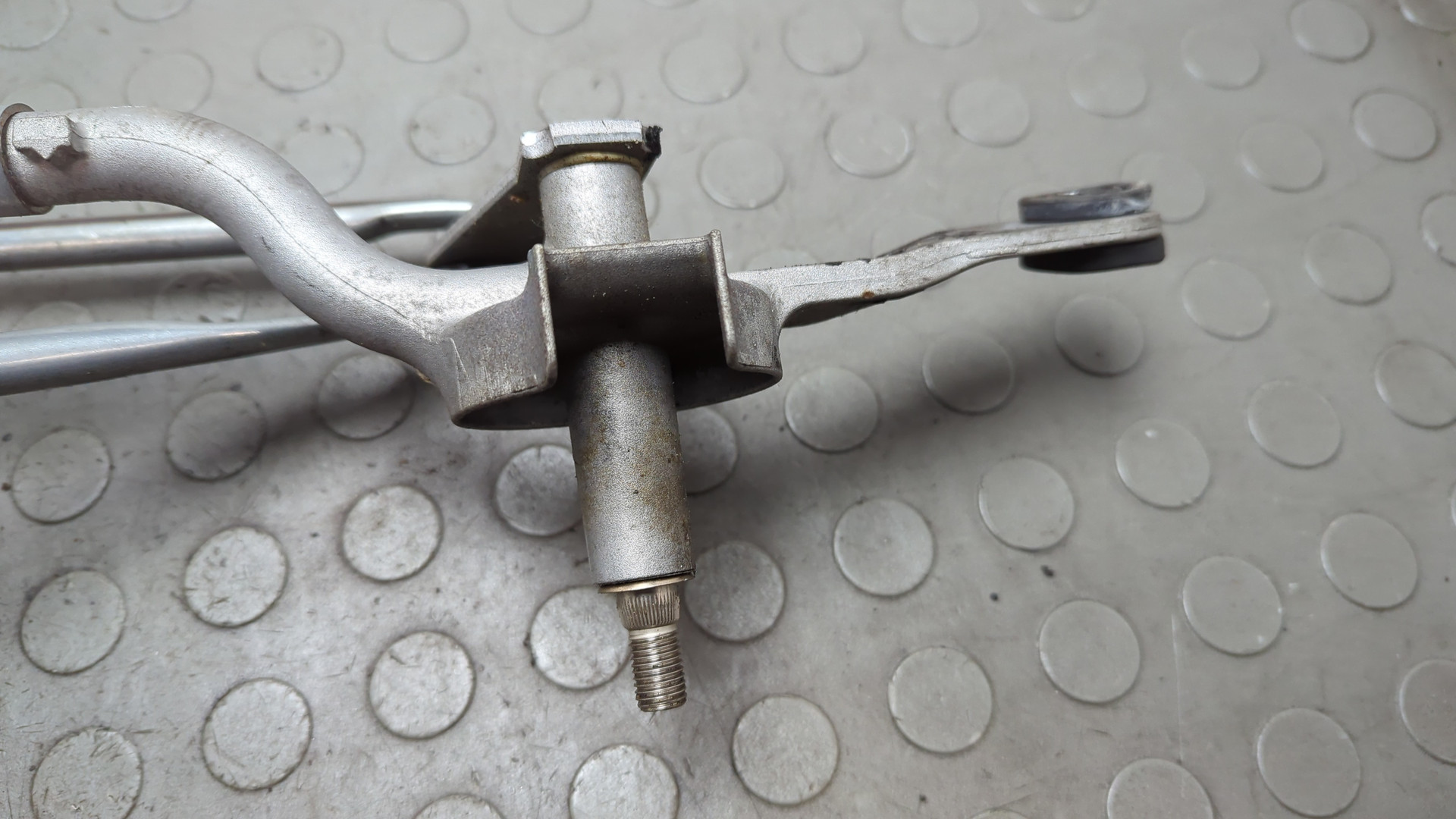 Трапеция стеклоочистителей