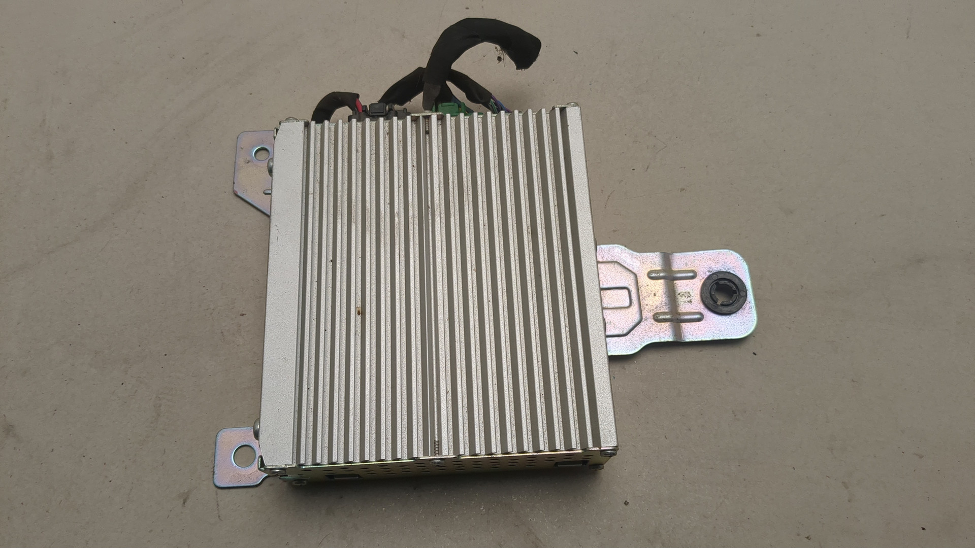 Усилитель акустической системы