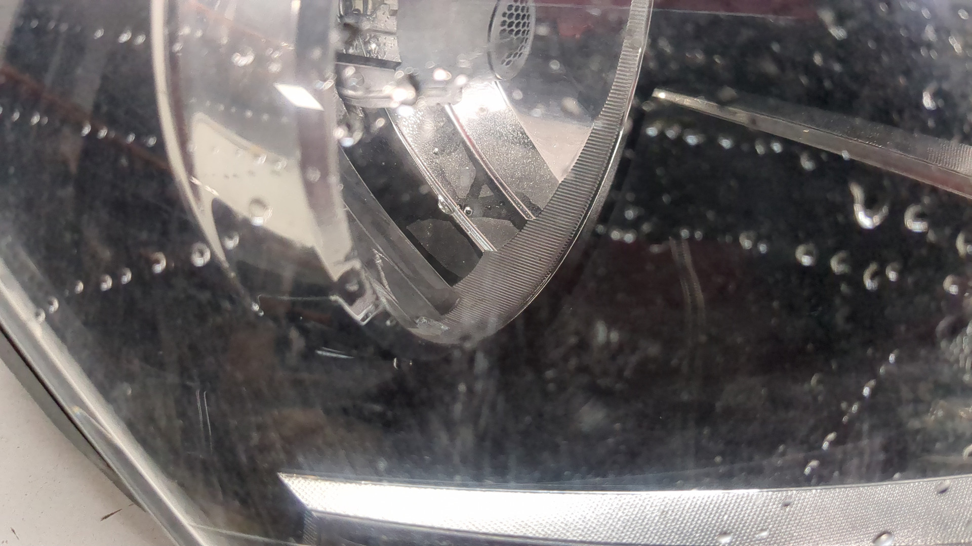 Фара правая