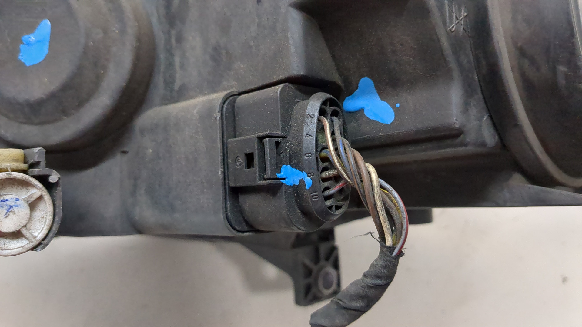 Фара правая