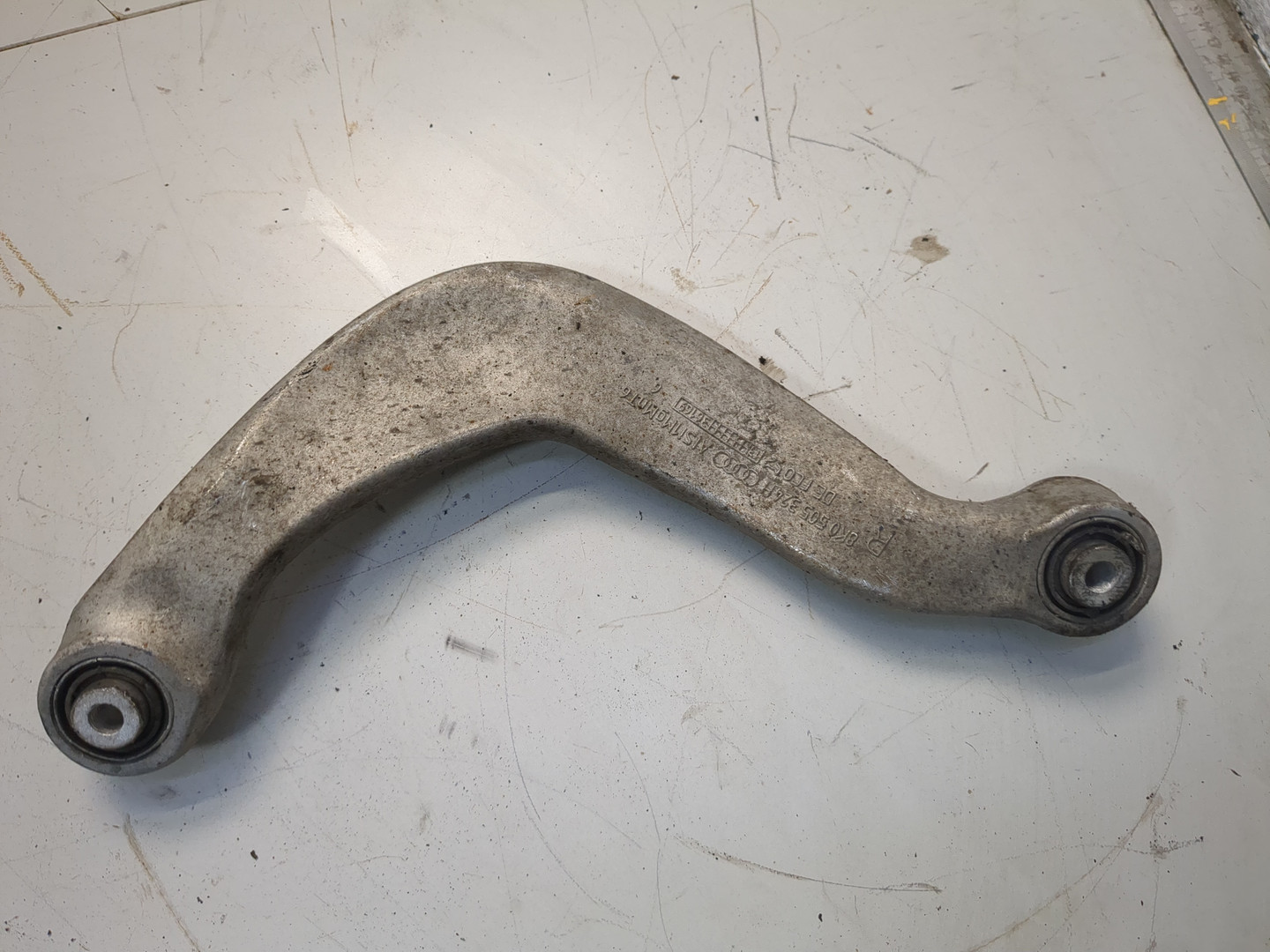 Рычаг задний правый