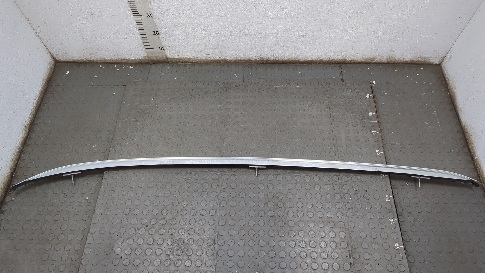 Рейлинг (релинг) левый (планка на крышу)