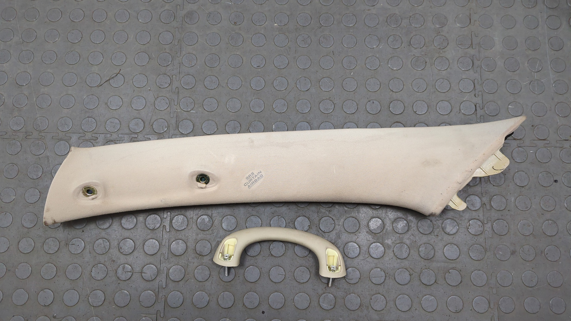 Обшивка стойки