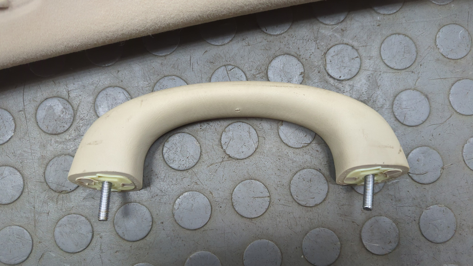 Обшивка стойки