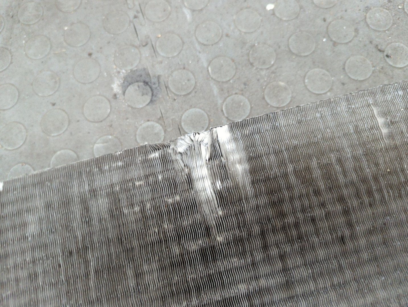 Радиатор охлаждения двигателя основной