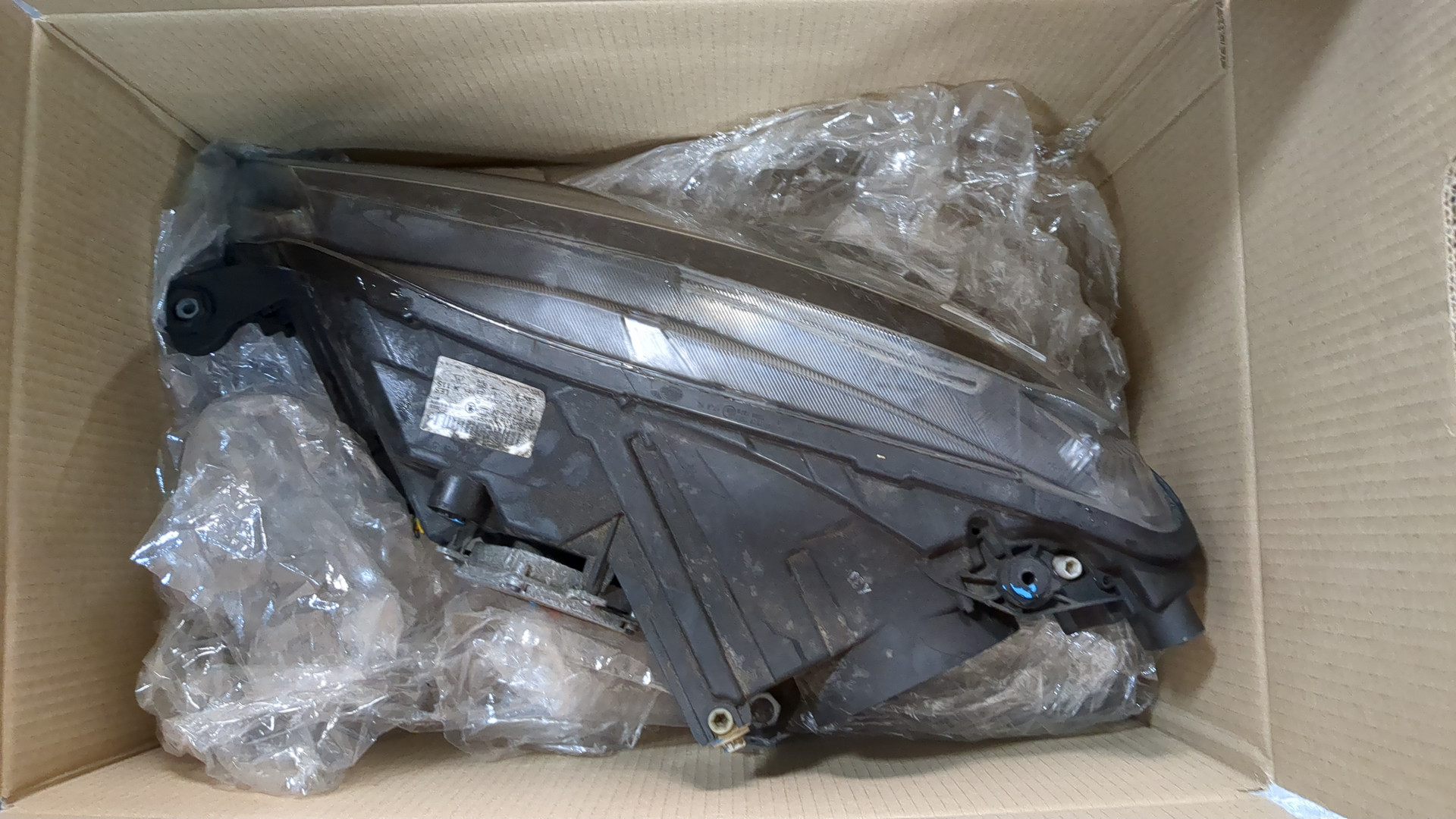 Фара правая