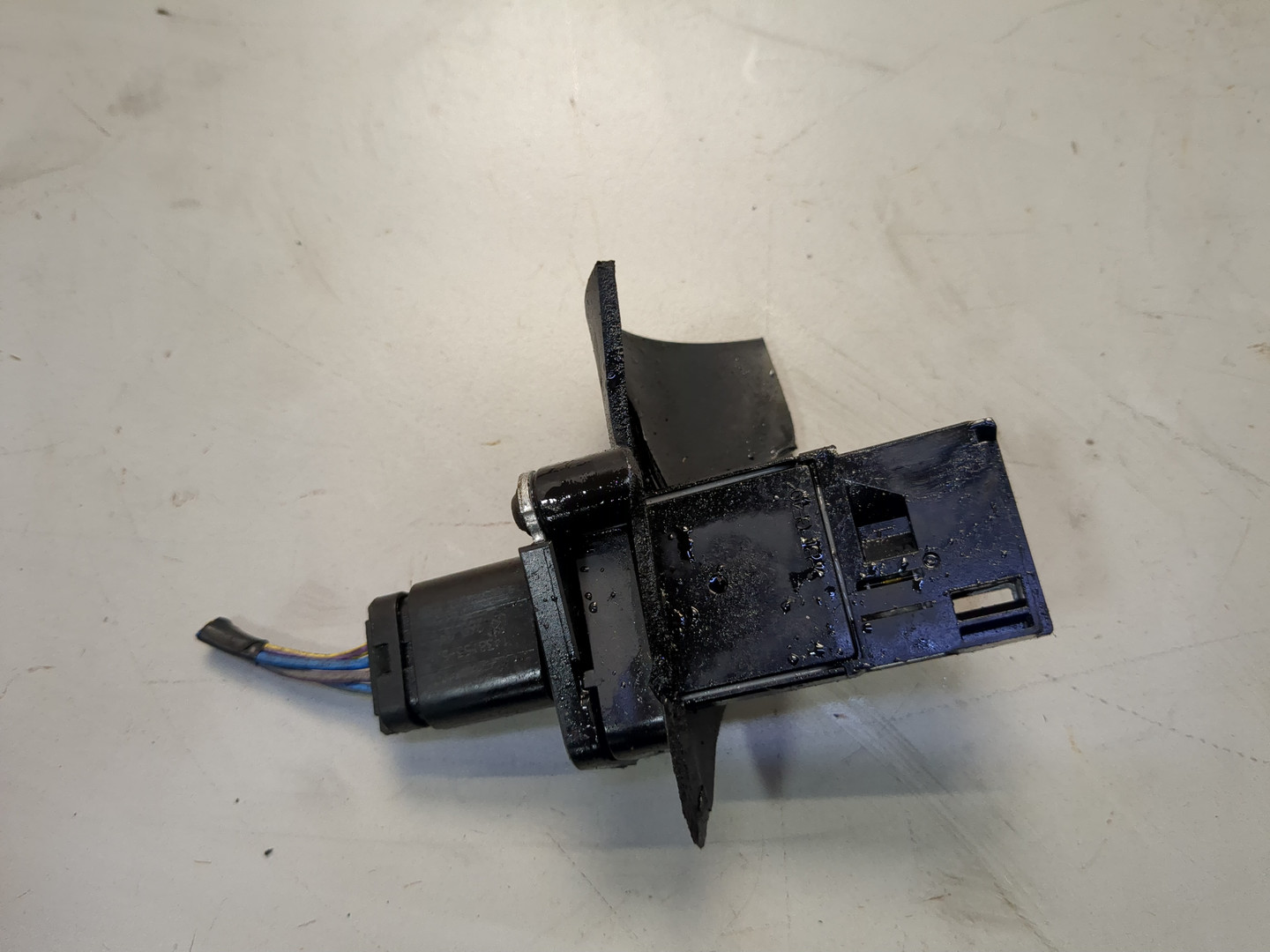 Расходомер воздуха (ДМРВ)