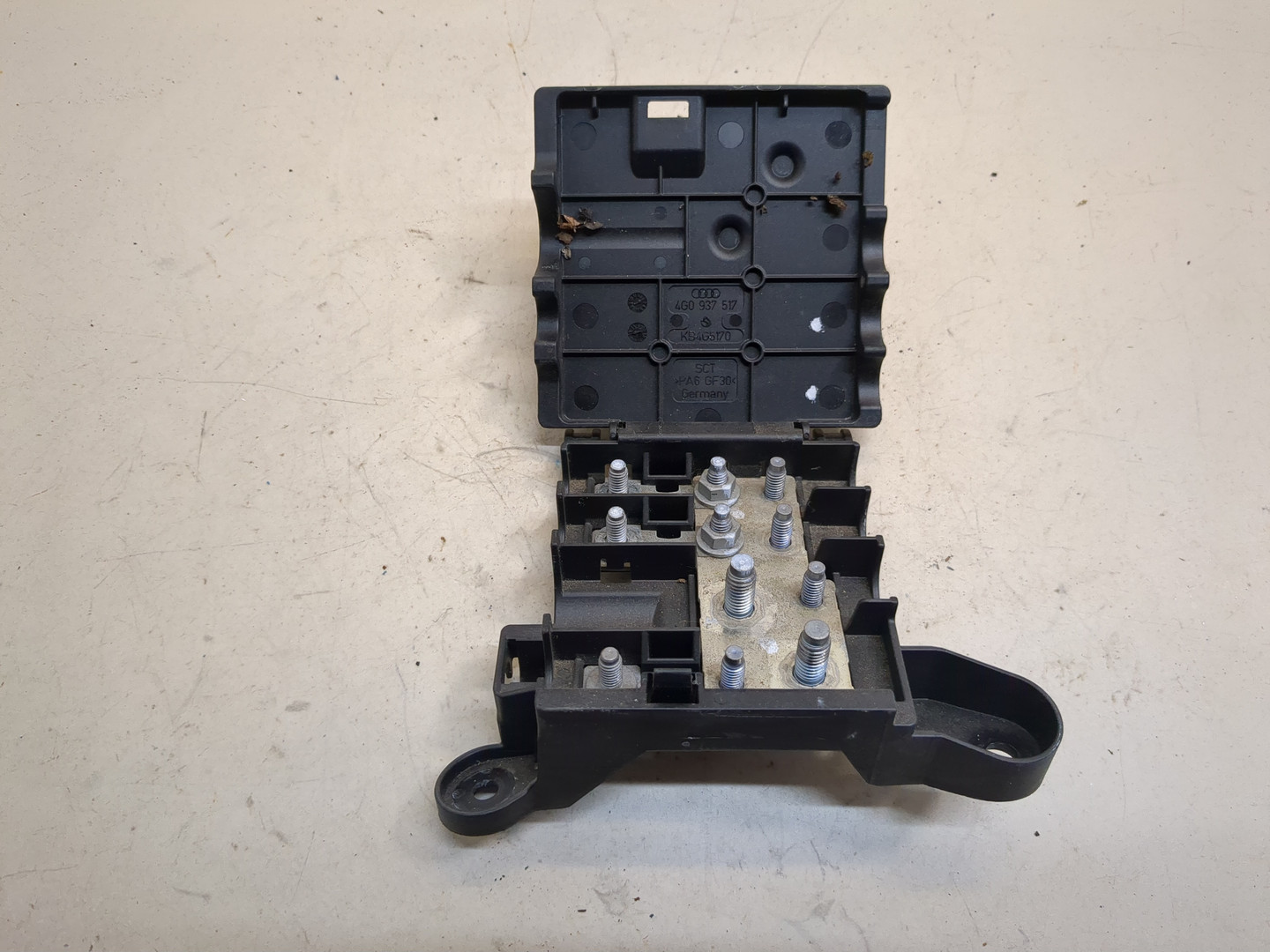 Блок предохранителей