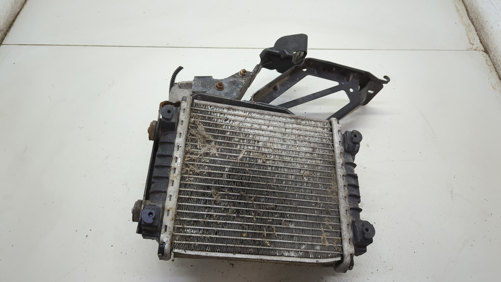 Радиатор охлаждения двигателя основной