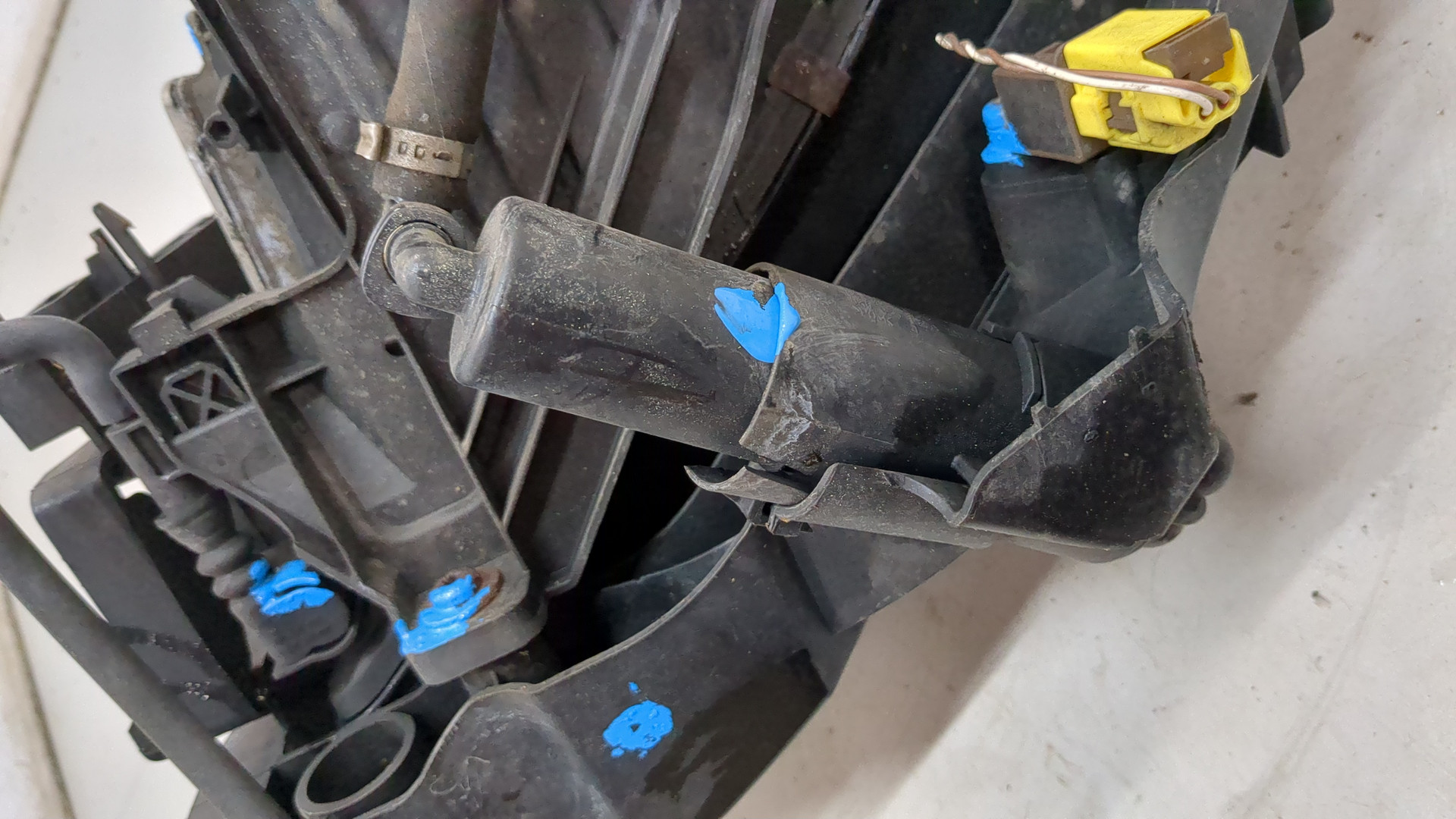 Фара правая