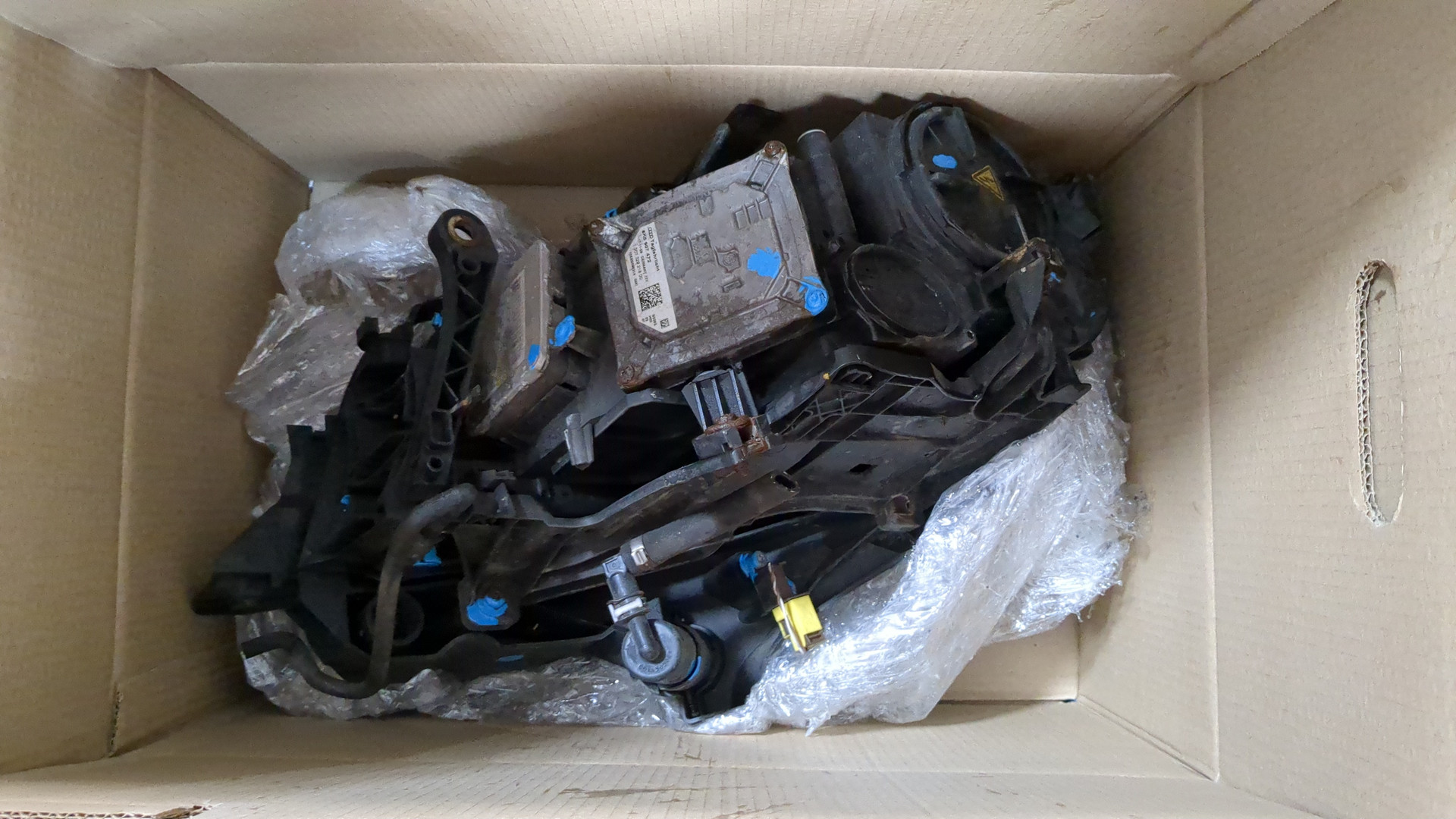 Фара правая