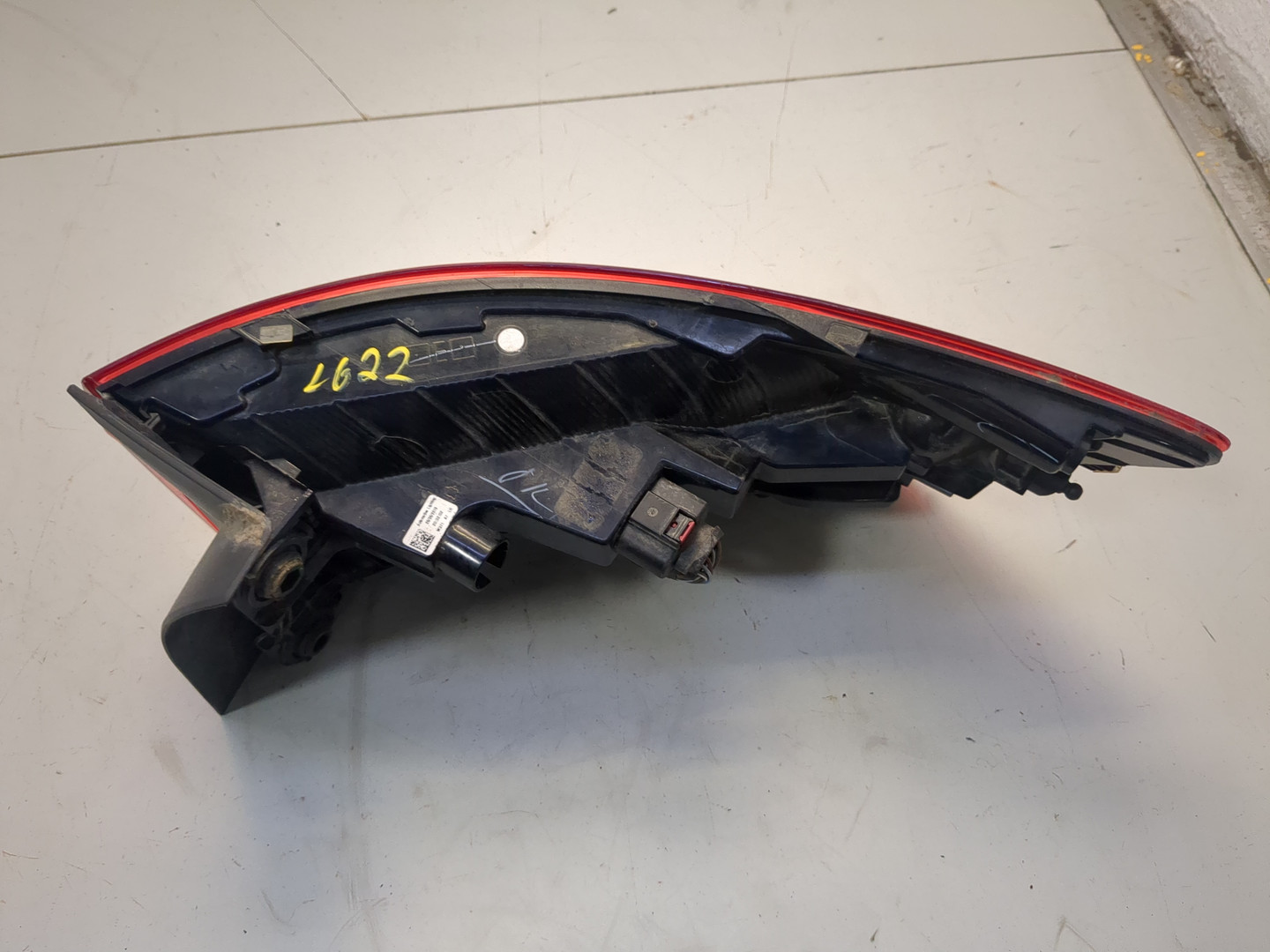 Фонарь задний левый