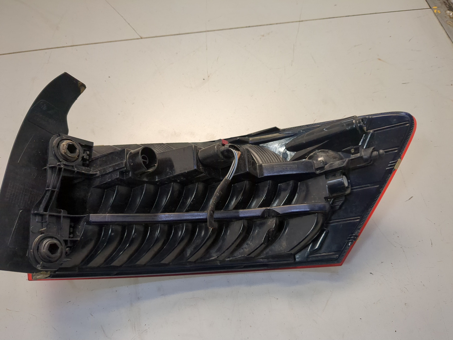 Фонарь задний левый