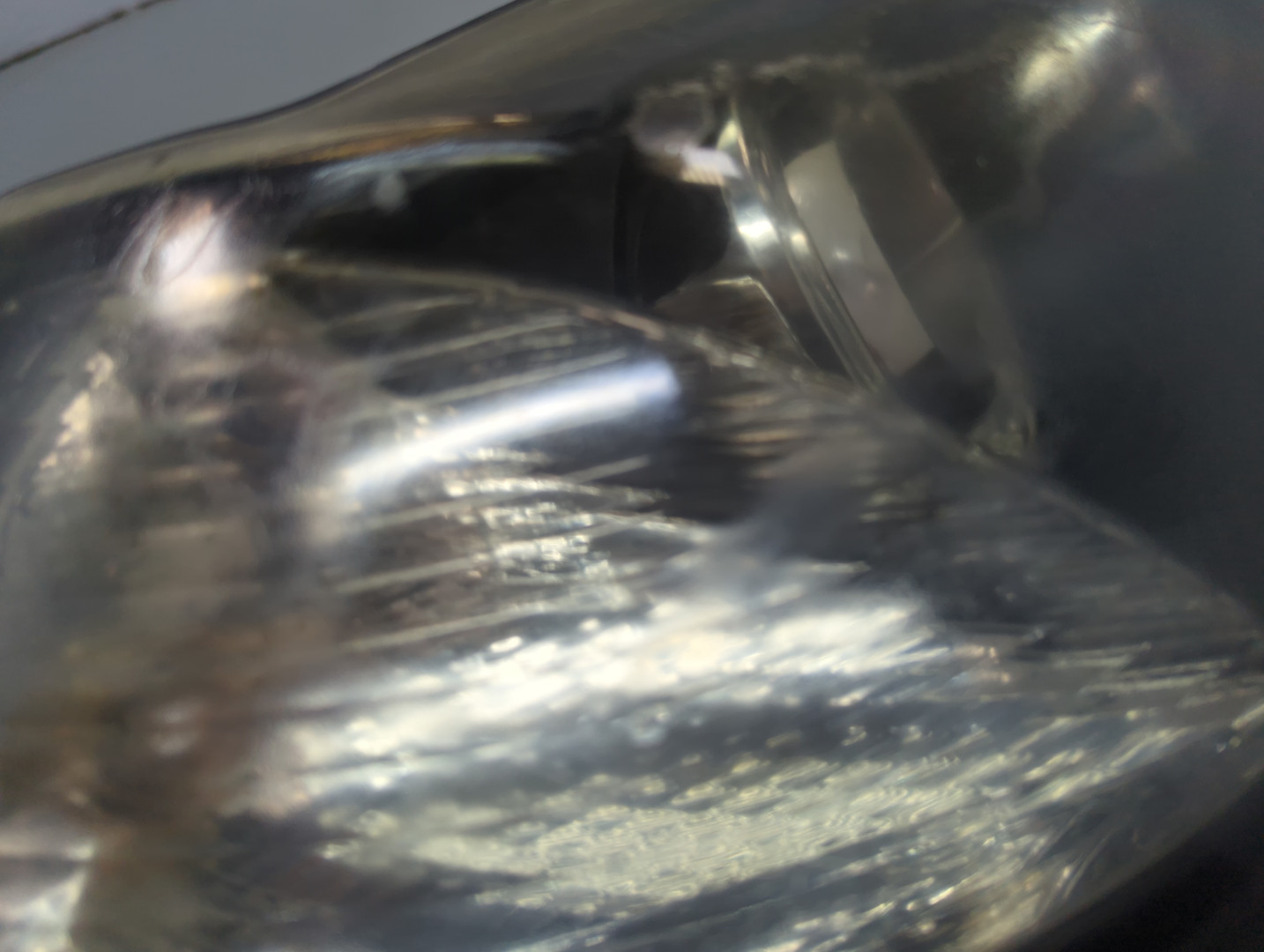 Фара правая