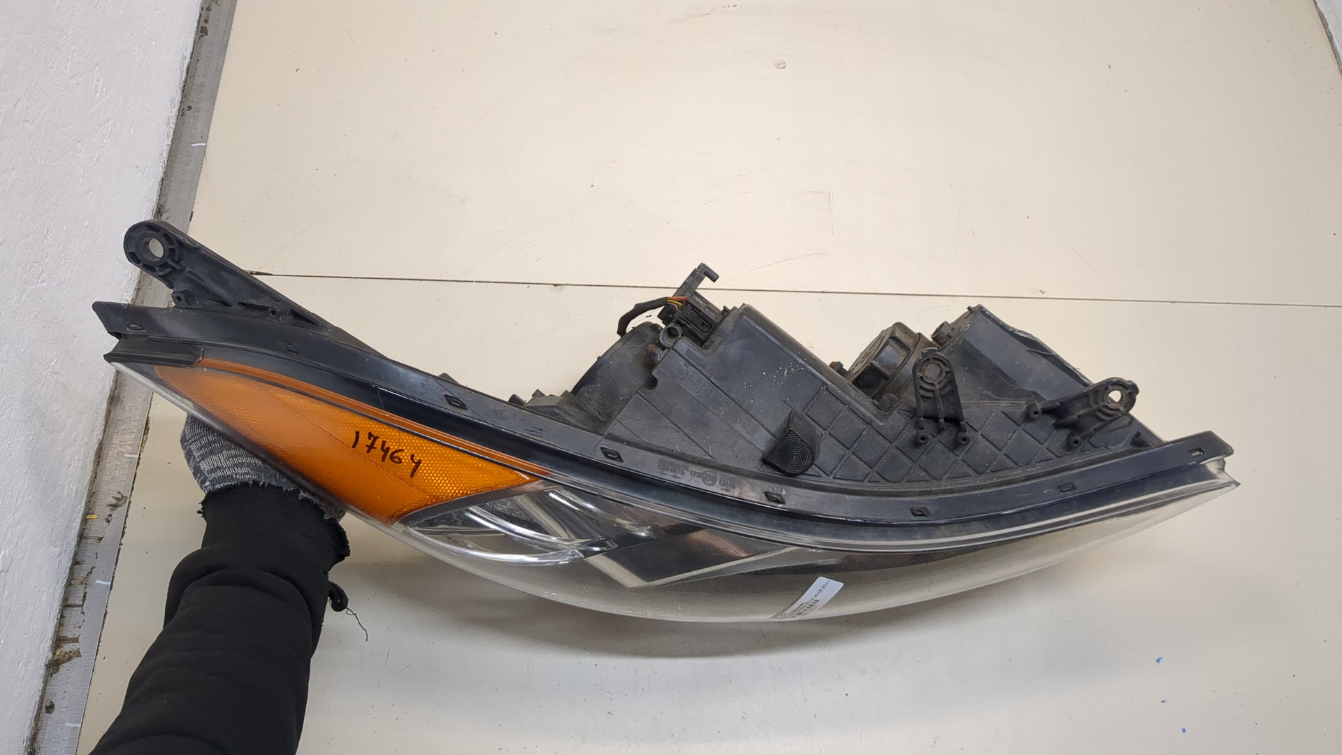 Фара правая