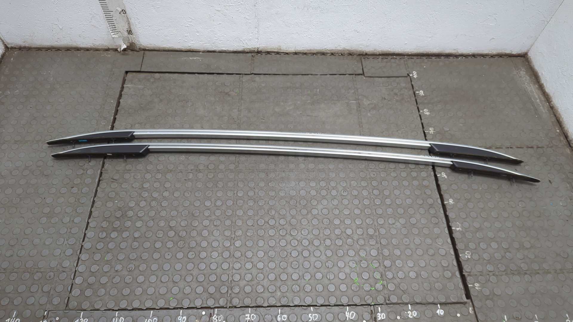 Рейлинги (релинг) к-кт (планки на крышу)