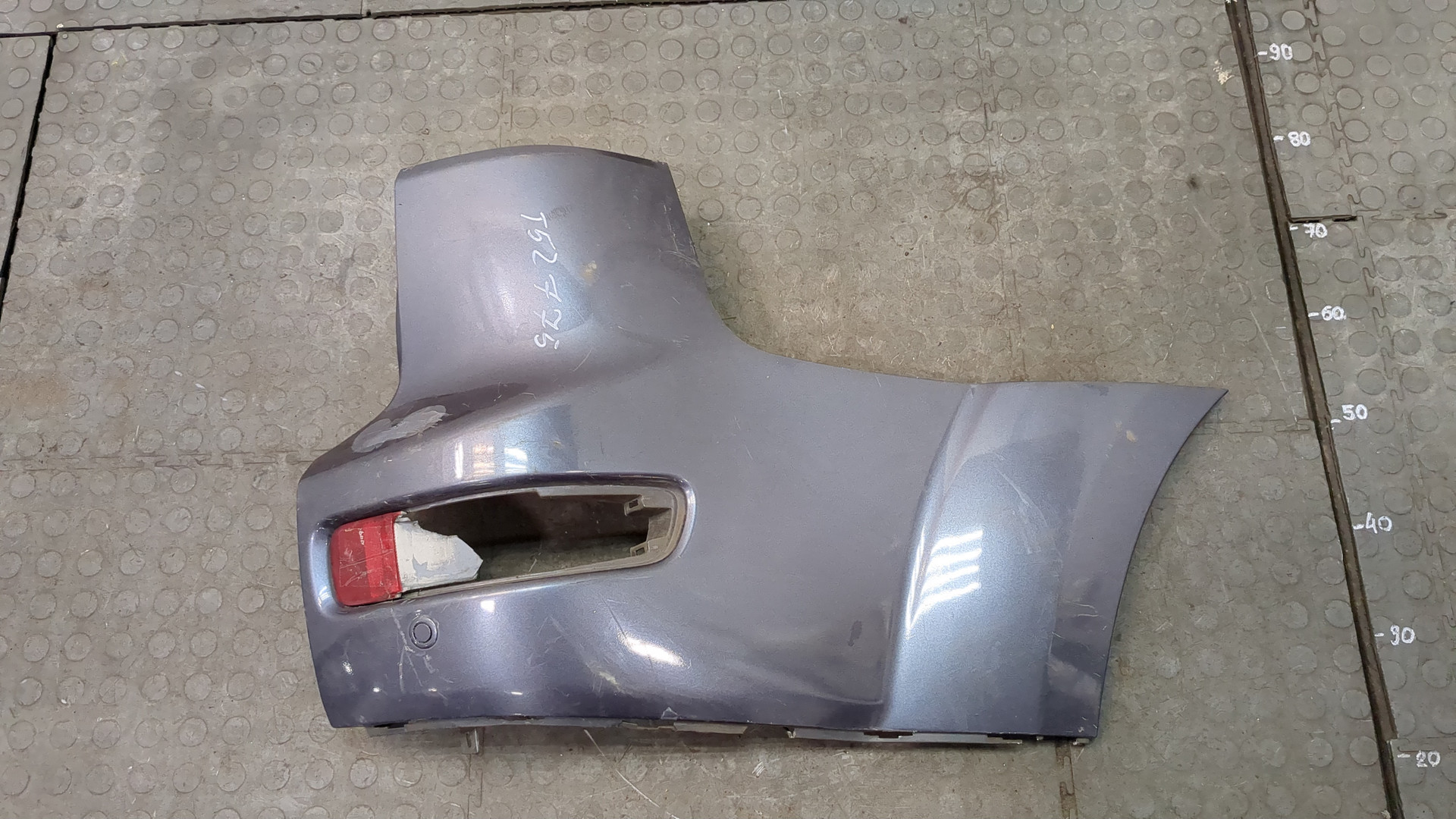 Накладка заднего бампера правая