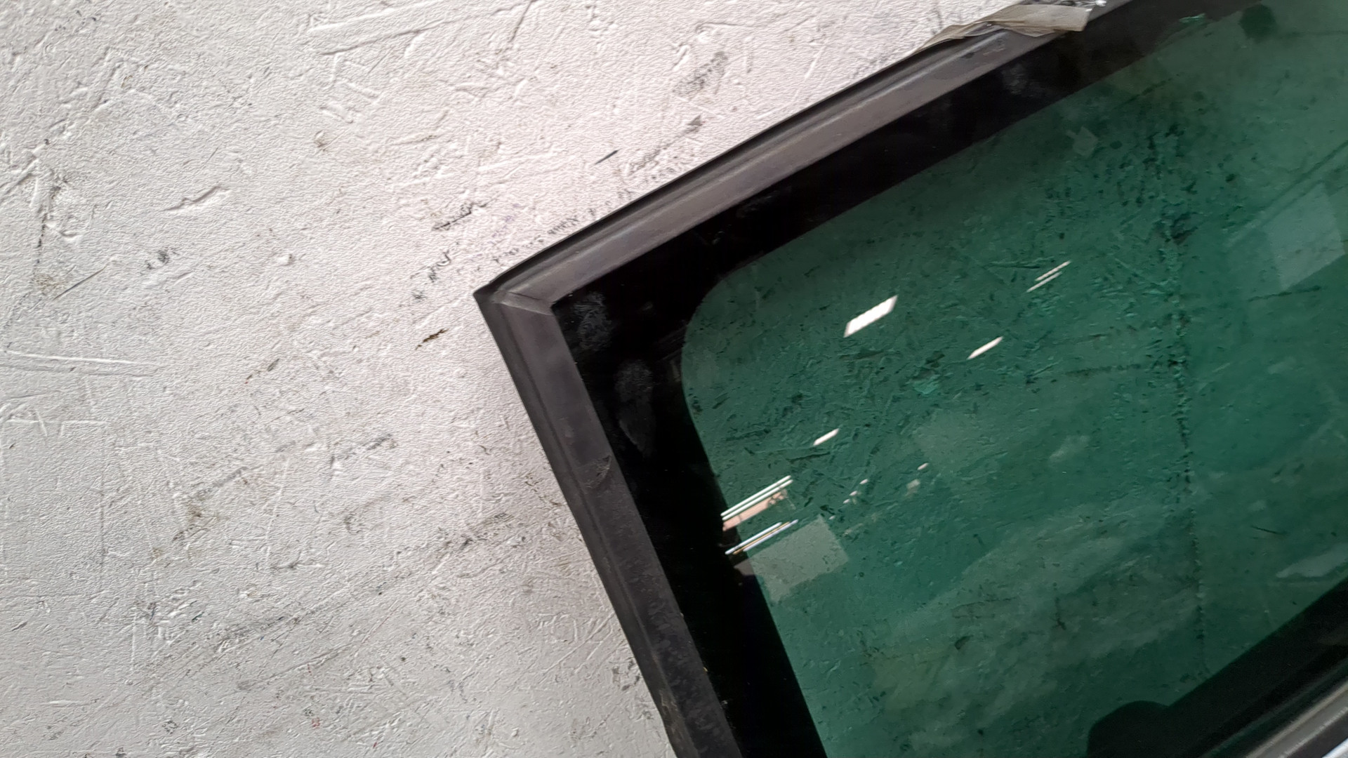 Дверь задняя левая