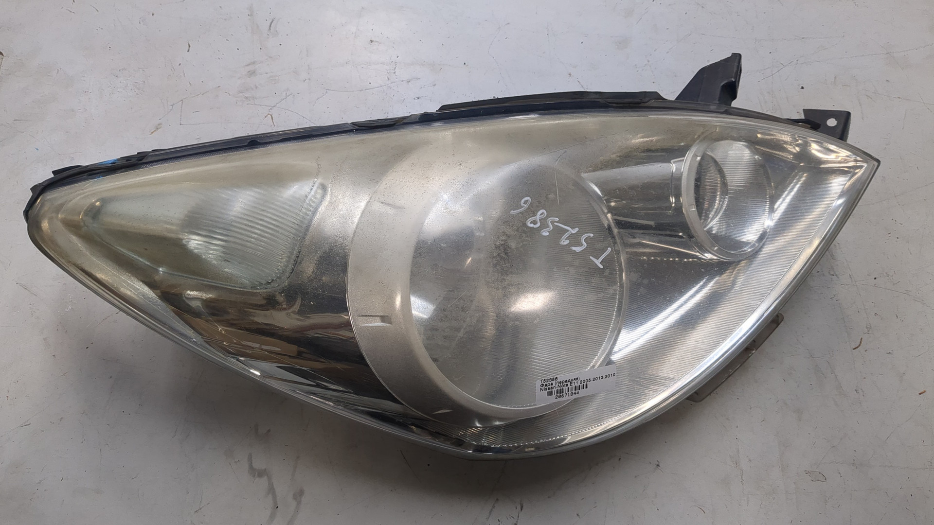 Фара правая