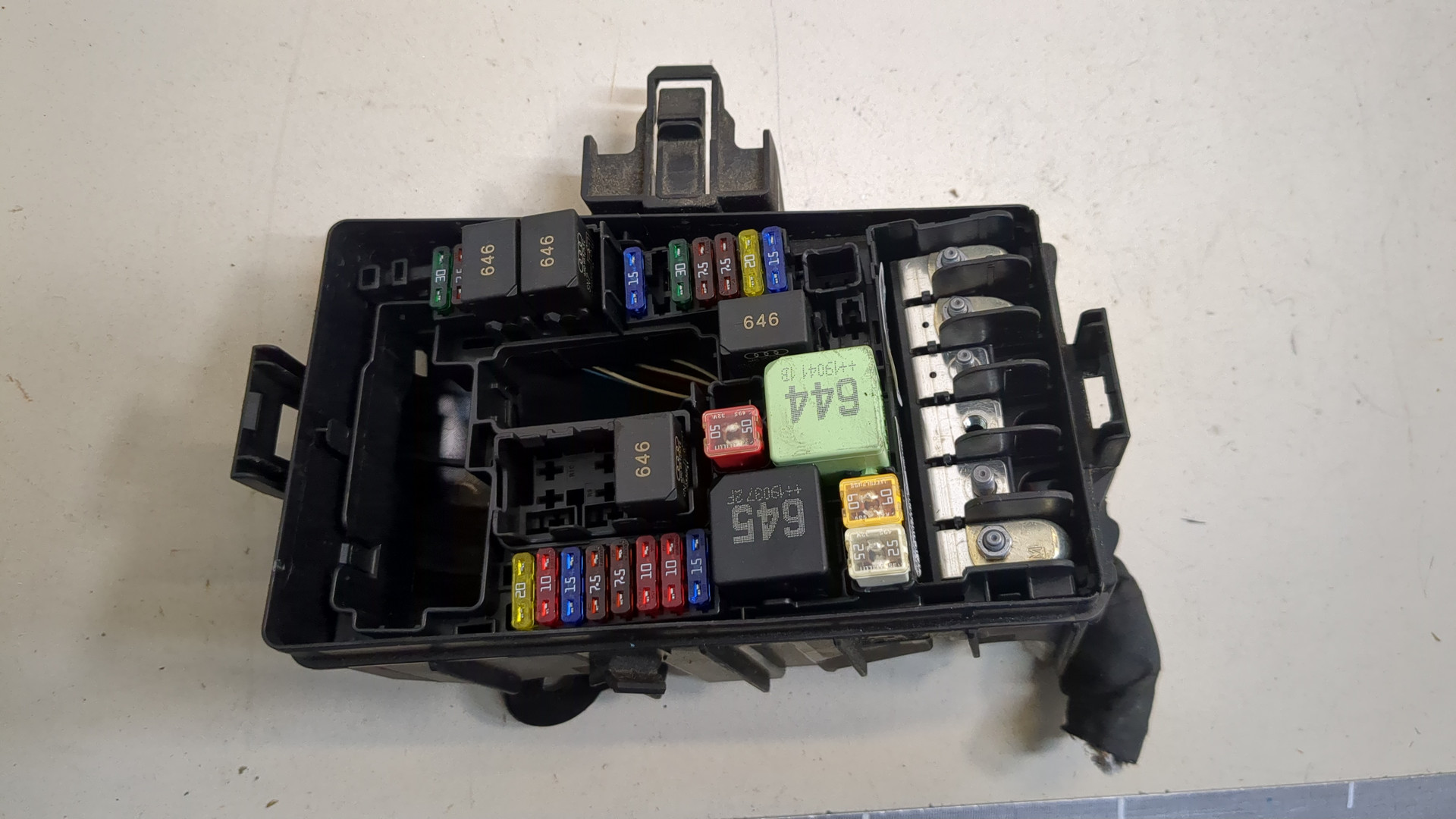 Блок предохранителей