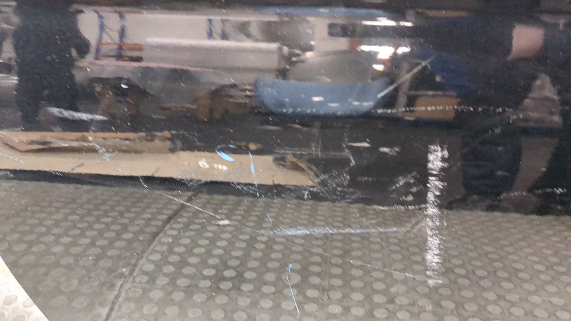 Дверь передняя левая