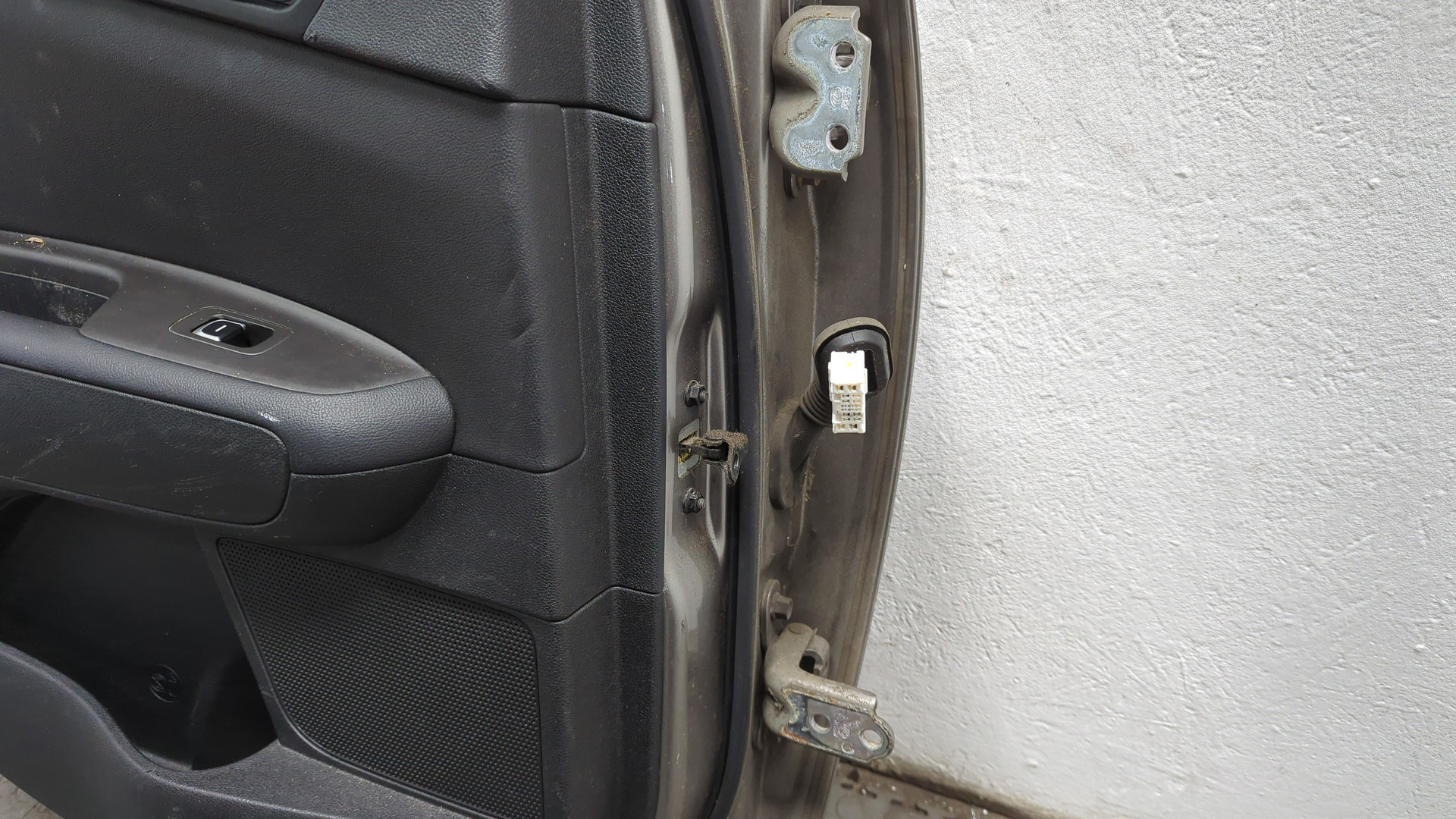 Дверь задняя левая