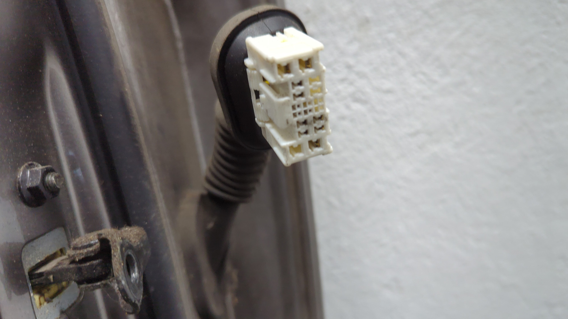 Дверь задняя левая