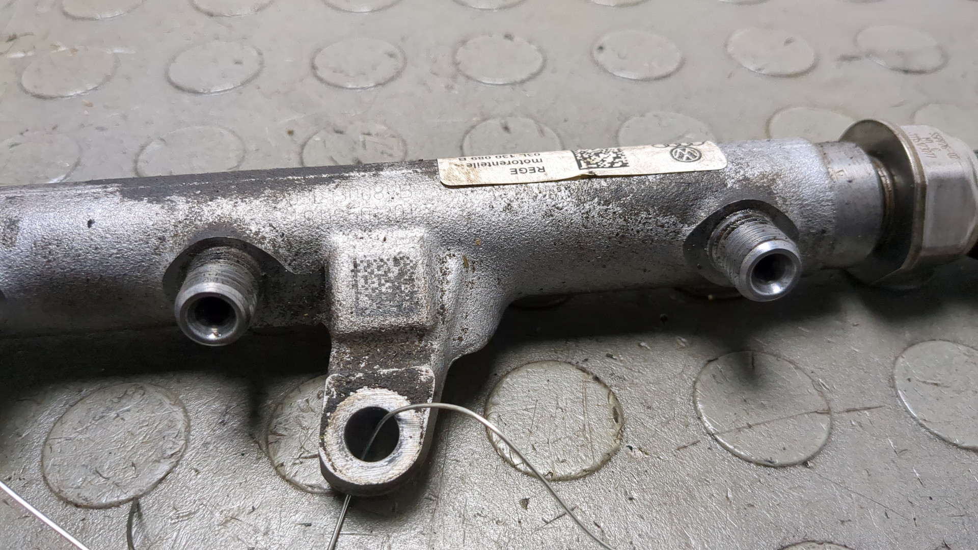 Рейка топливная (рампа)