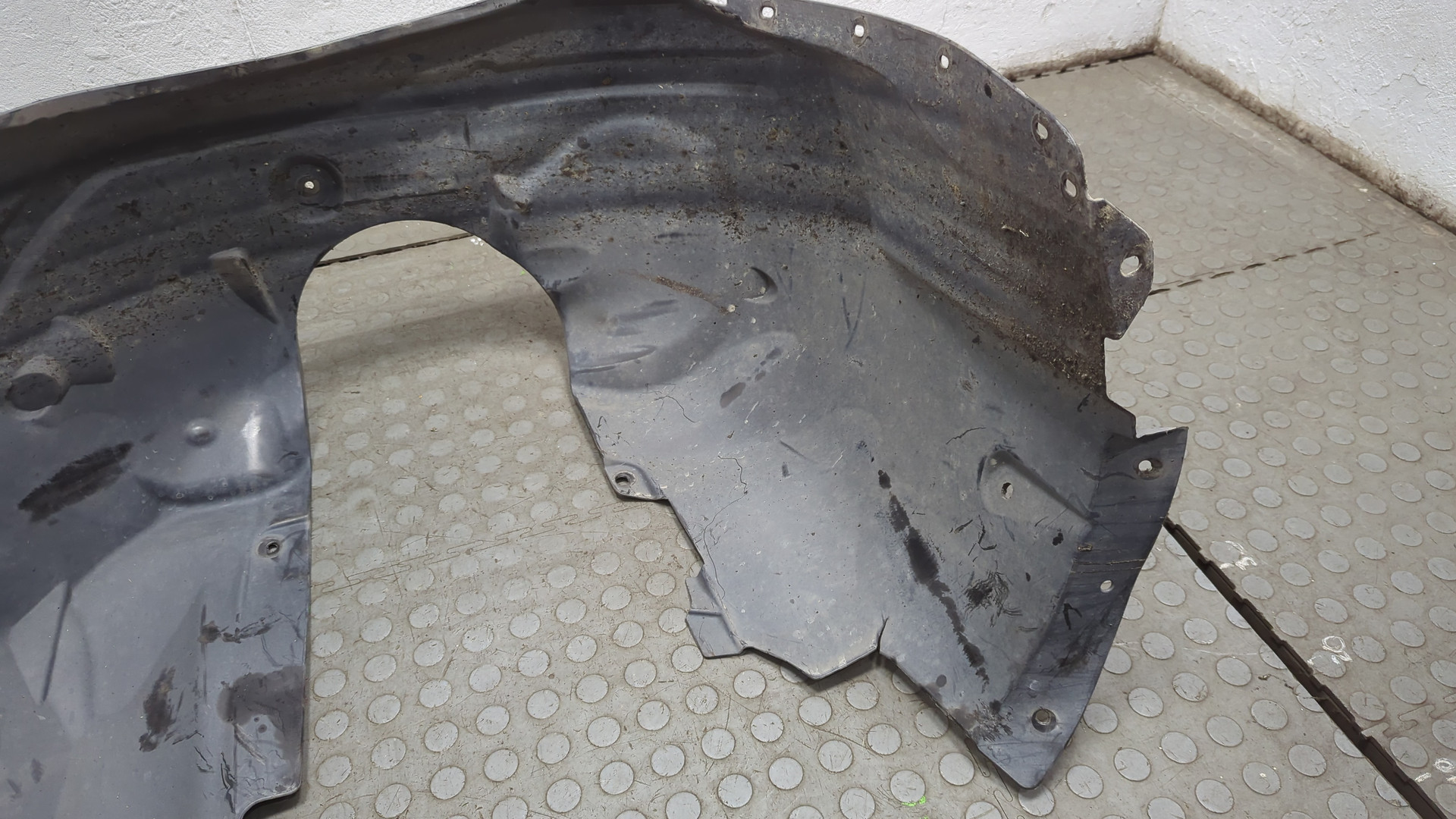 Локер передний левый